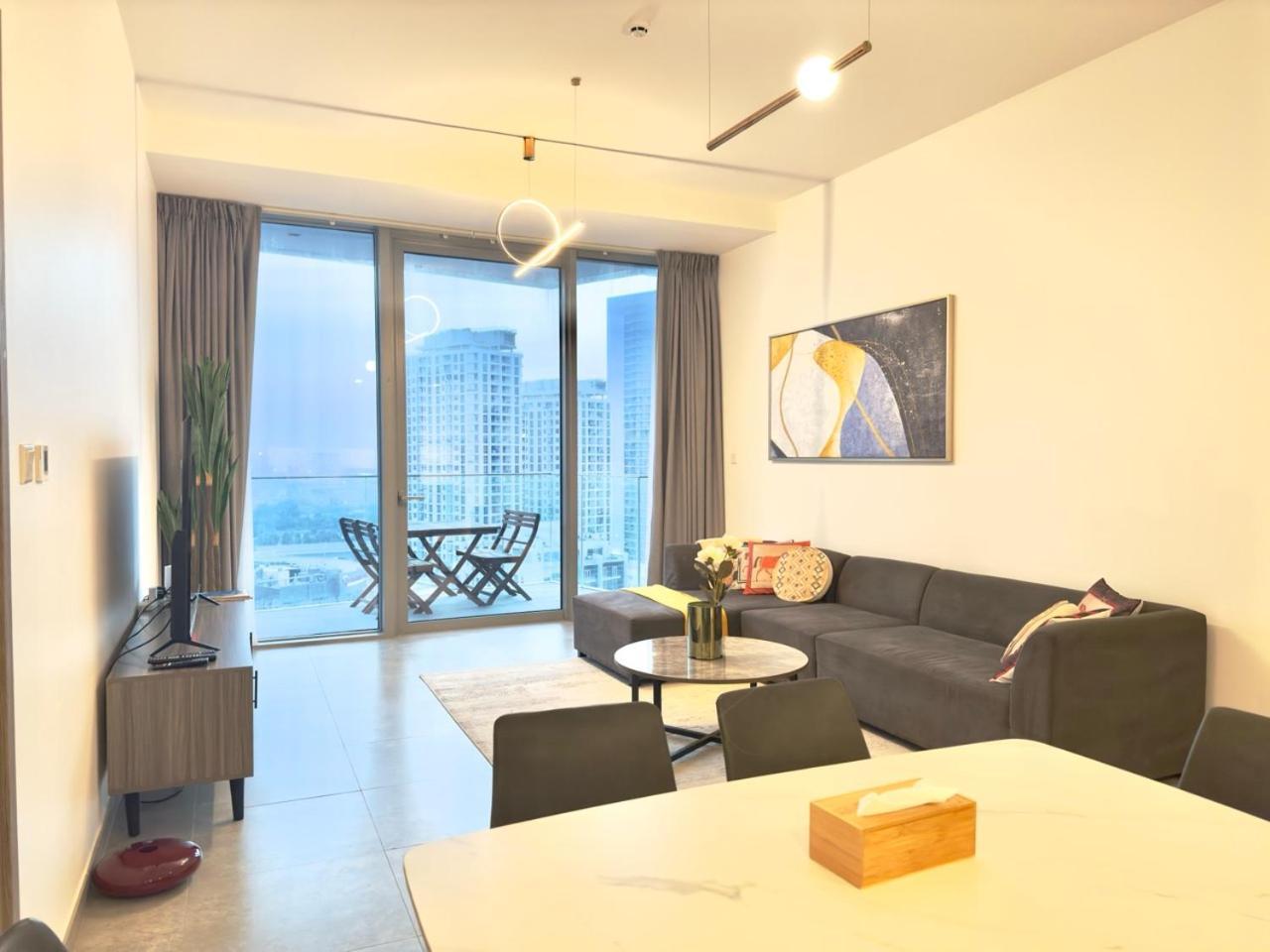 Marina - Spacious 1br With Stunning Sea View By Stella Maris Dubai