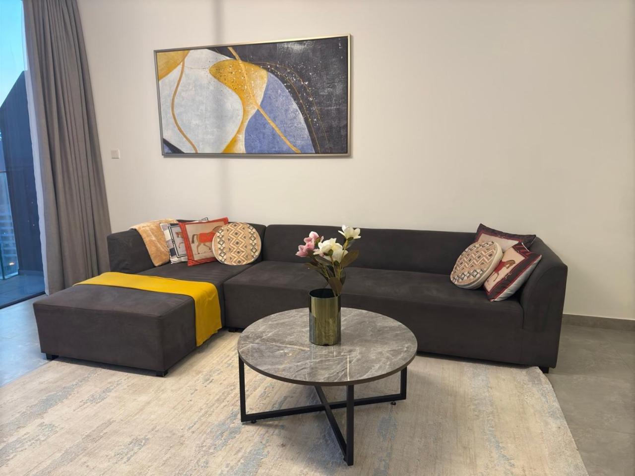 Marina - Spacious 1br With Stunning Sea View By Stella Maris