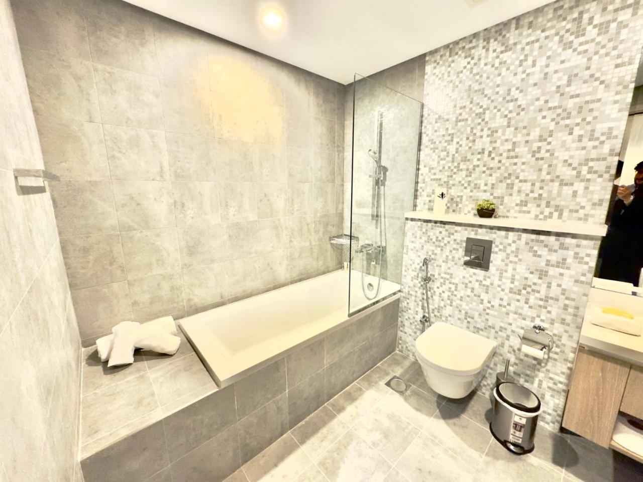 Apartment Marina - Spacious 1br With Stunning Sea View By Stella Maris Dubai