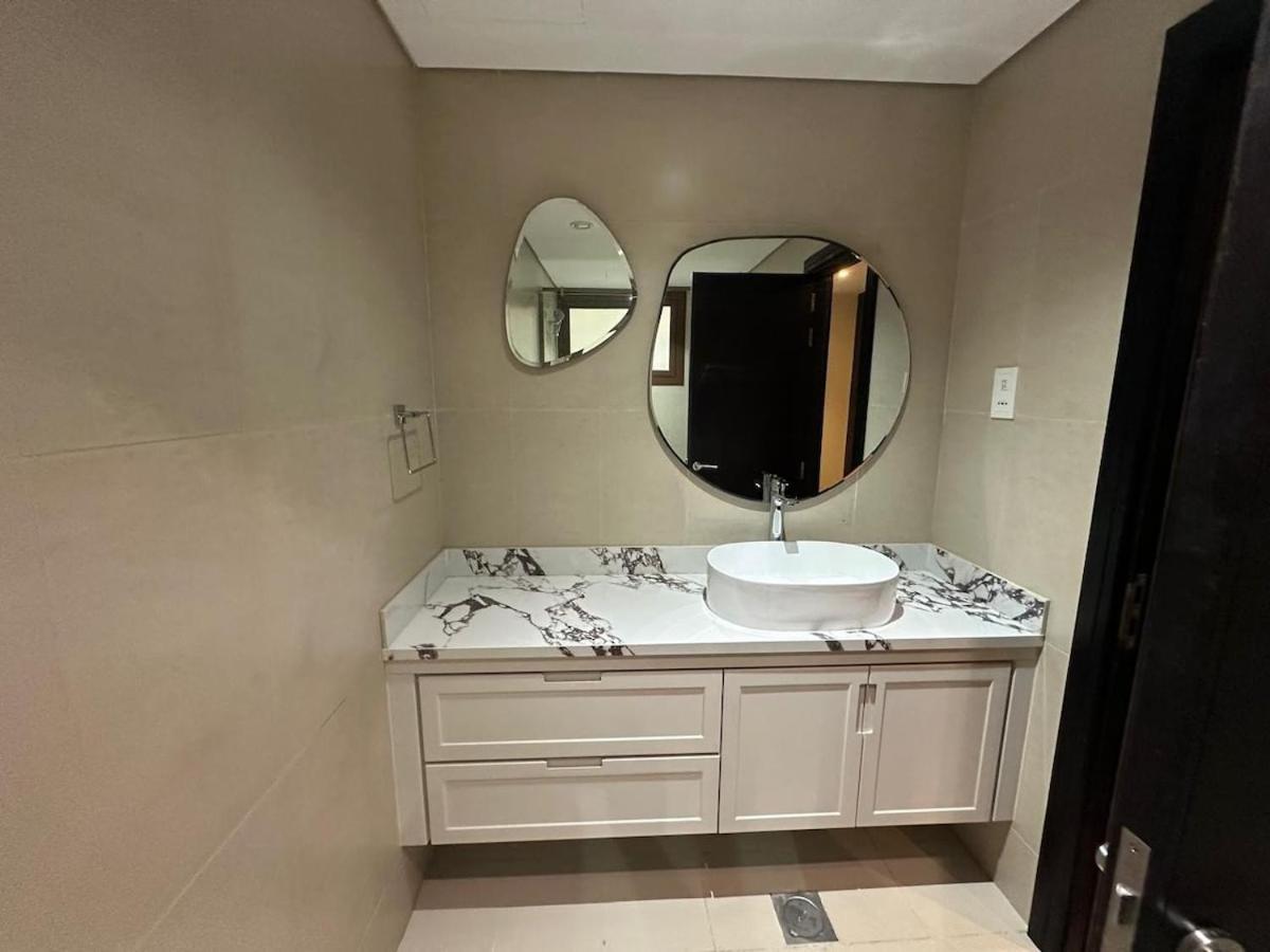 Luxurious Meydan 6 Bed Unparalleled Views Dubai