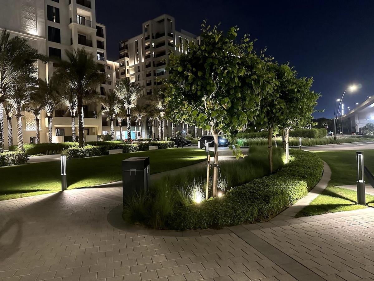Amakin Bayshore Creek Apartment