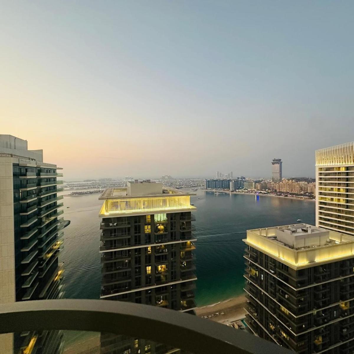 Daire Amakin Beachfront Palm Jumeirah Marina Vista 2 *