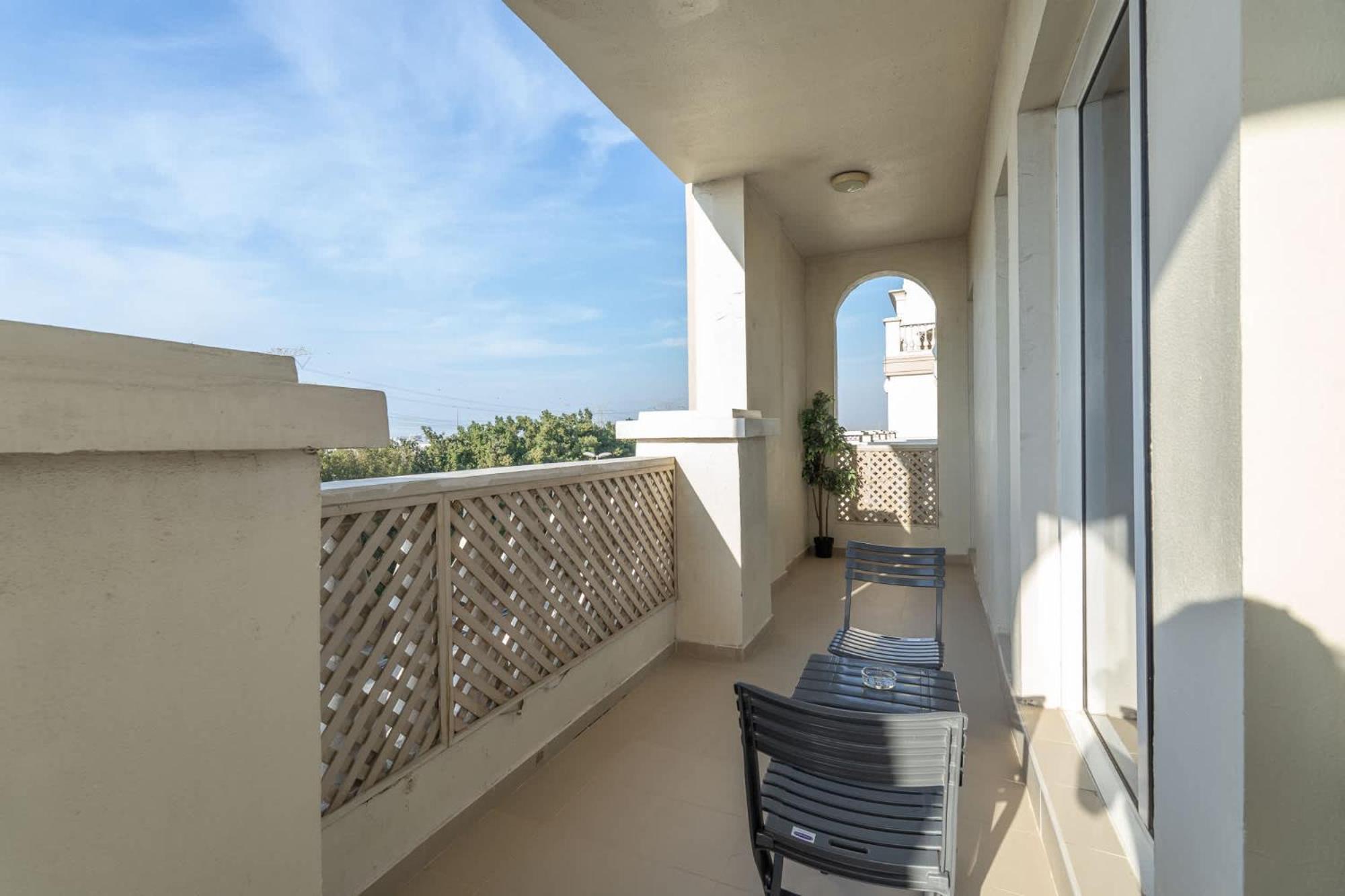 Apartment Sleeps 2 In 1 Bedroom At Hanover Square, Jvc *