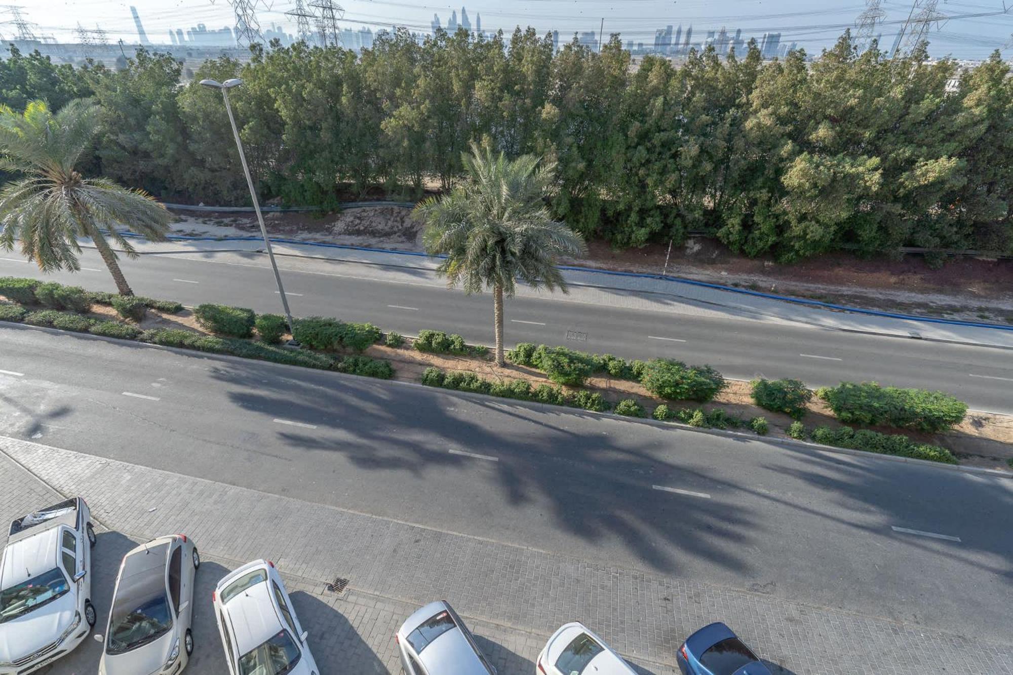 Sleeps 2 In 1 Bedroom At Hanover Square, Jvc Apartment Dubai
