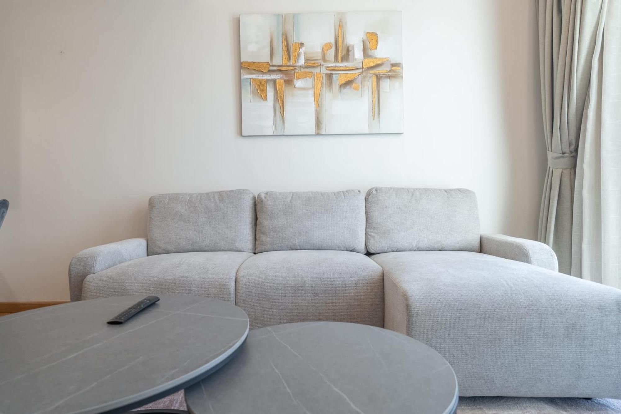 Sleeps 2 In 1 Bedroom At Hanover Square, Jvc