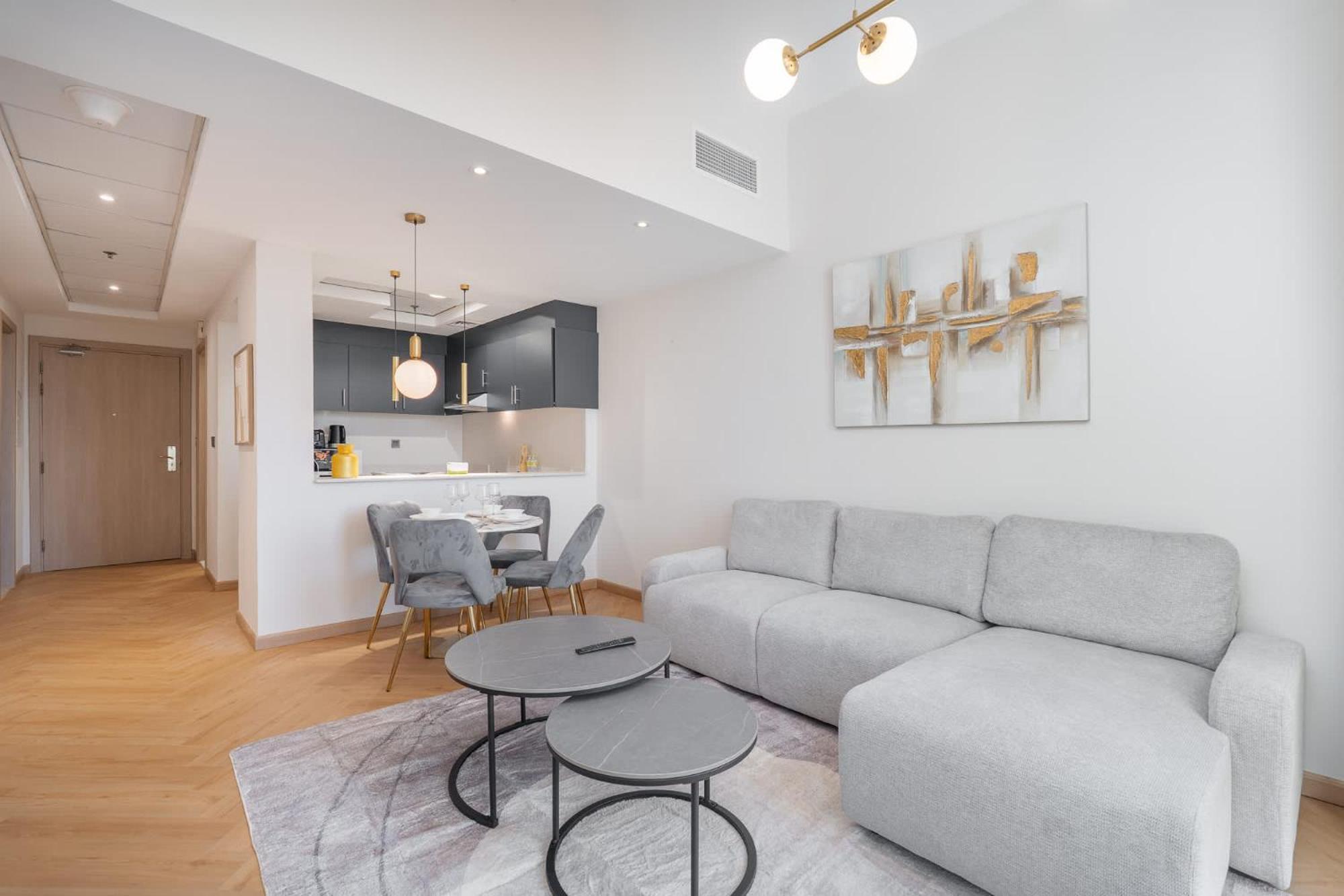 Sleeps 2 In 1 Bedroom At Hanover Square, Jvc
