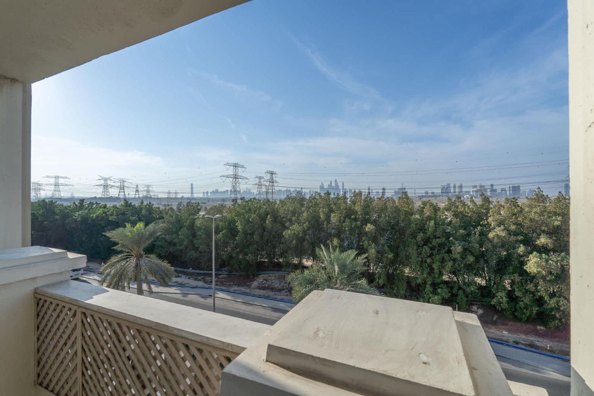 Sleeps 2 In 1 Bedroom At Hanover Square, Jvc Dubai