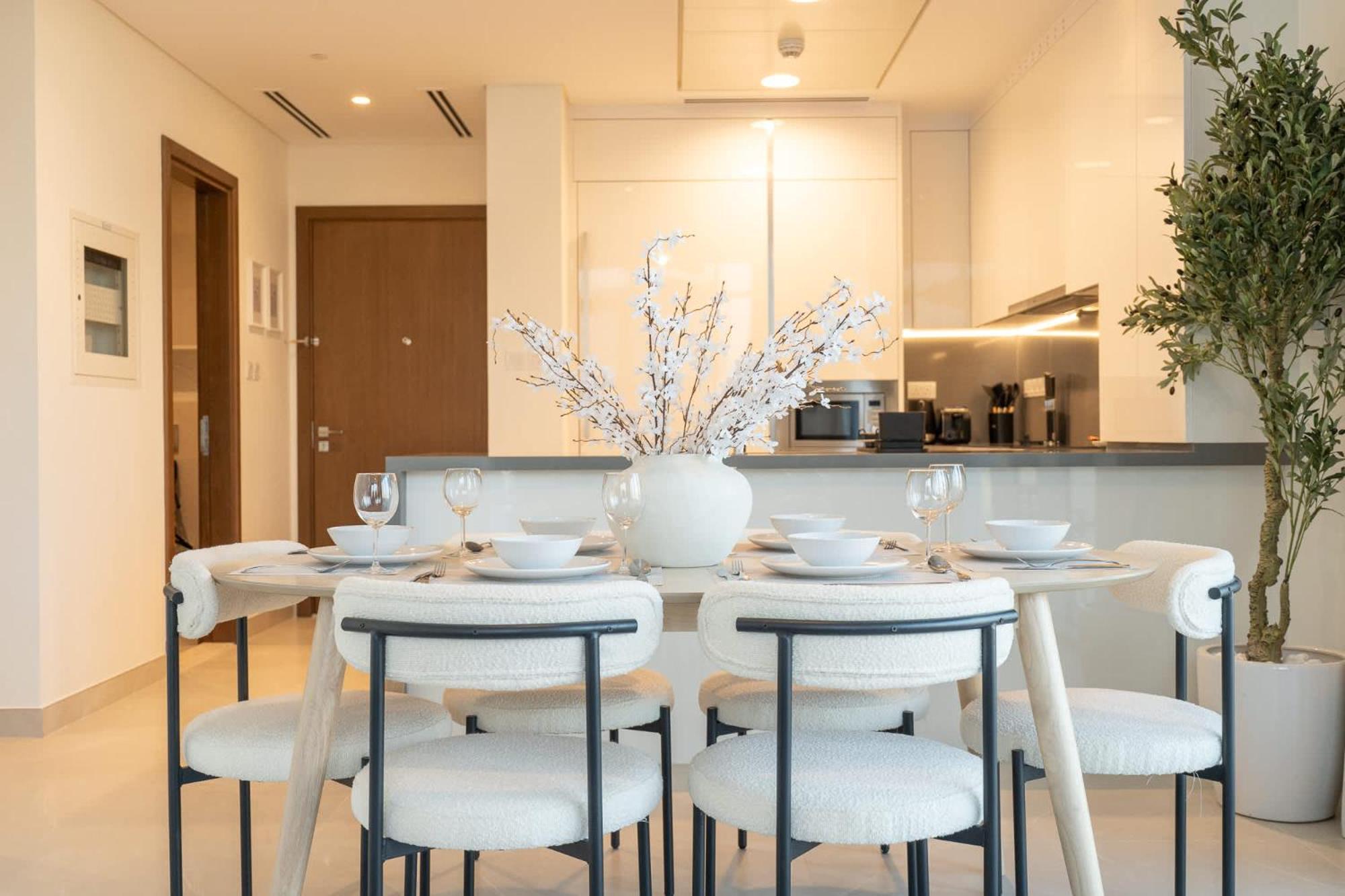 Elegant, Relaxing 3-bedroom In Perfect Location At Canal Front 1 Apartment Dubai