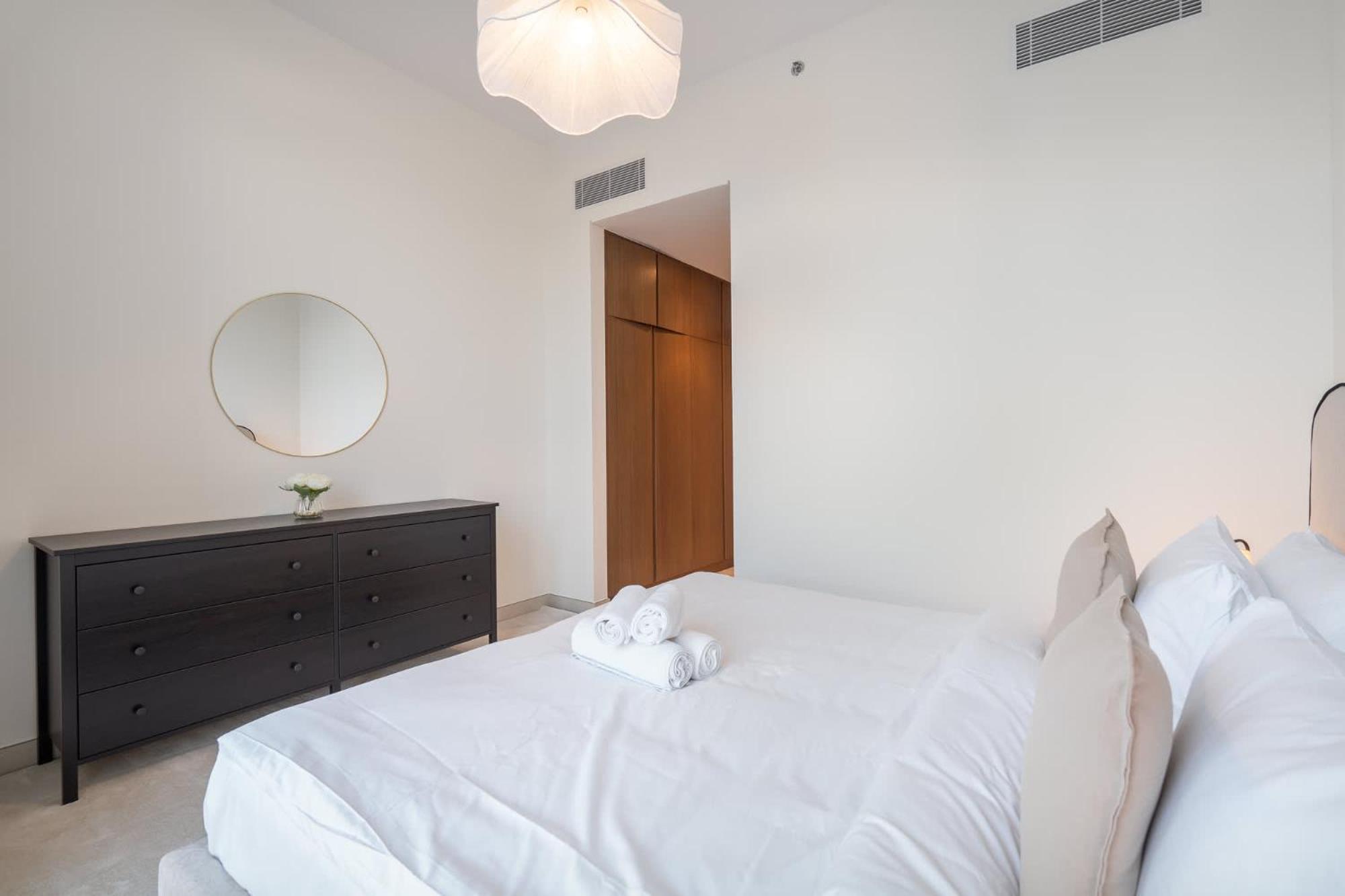 Elegant, Relaxing 3-bedroom In Perfect Location At Canal Front 1 * Dubai