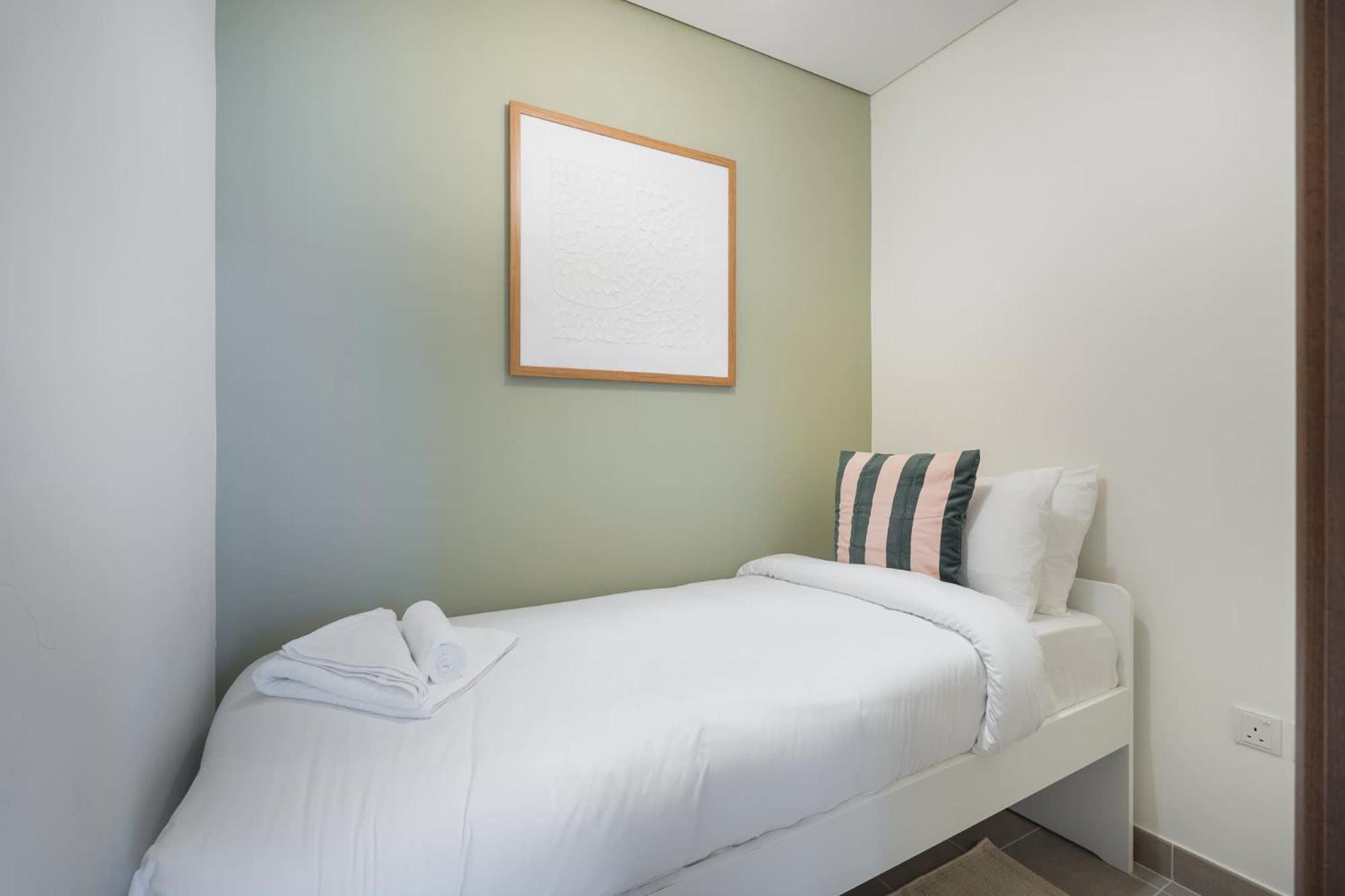 Apartment Elegant, Relaxing 3-bedroom In Perfect Location At Canal Front 1
