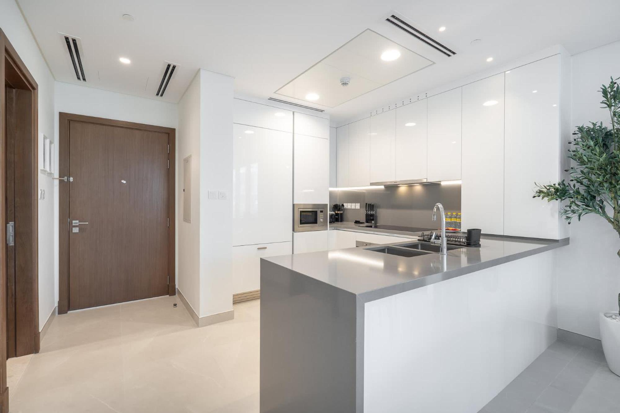 Apartment Elegant, Relaxing 3-bedroom In Perfect Location At Canal Front 1 *