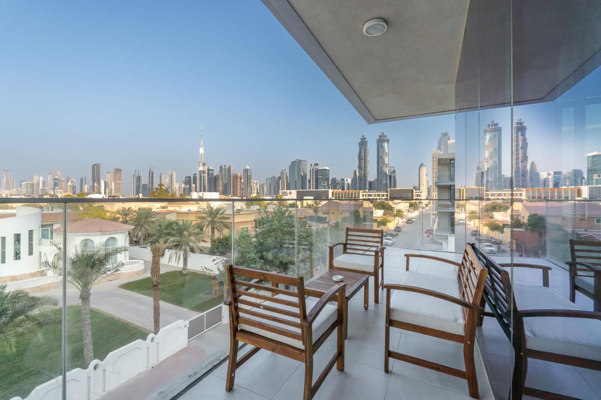 Elegant, Relaxing 3-bedroom In Perfect Location At Canal Front 1 Apartment Dubai