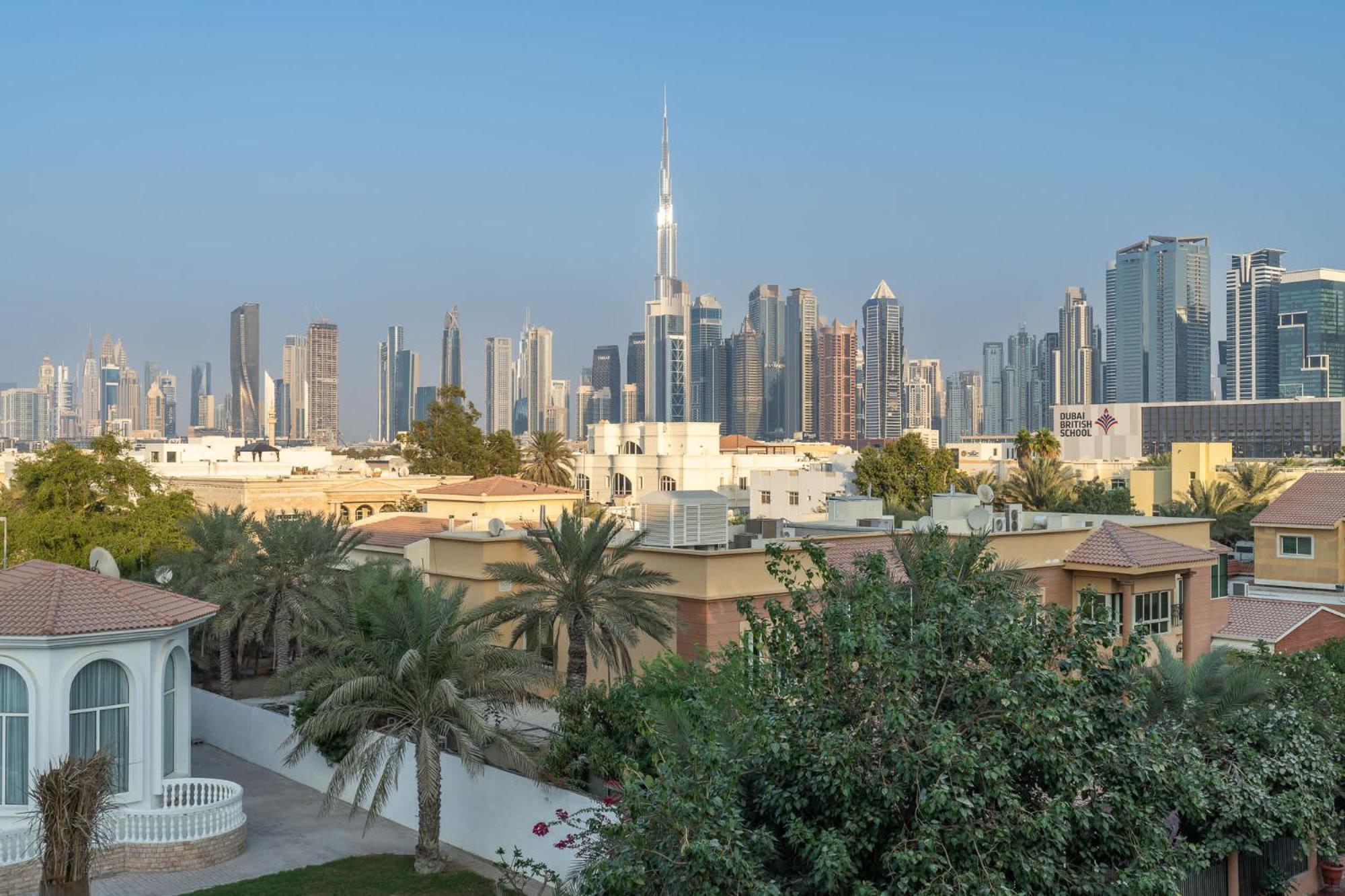 Elegant, Relaxing 3-bedroom In Perfect Location At Canal Front 1