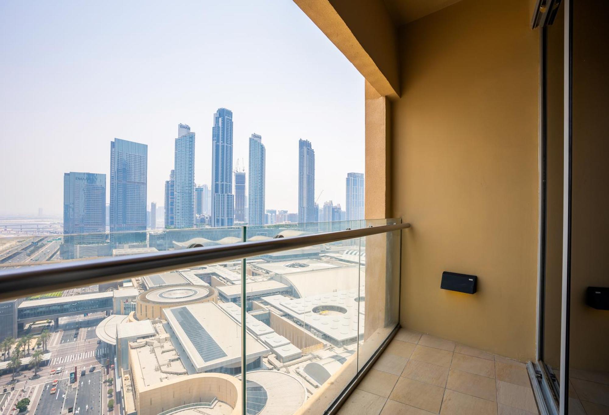 Apartamento Homesgetaway - Amazing Location 1br At Mall Residences