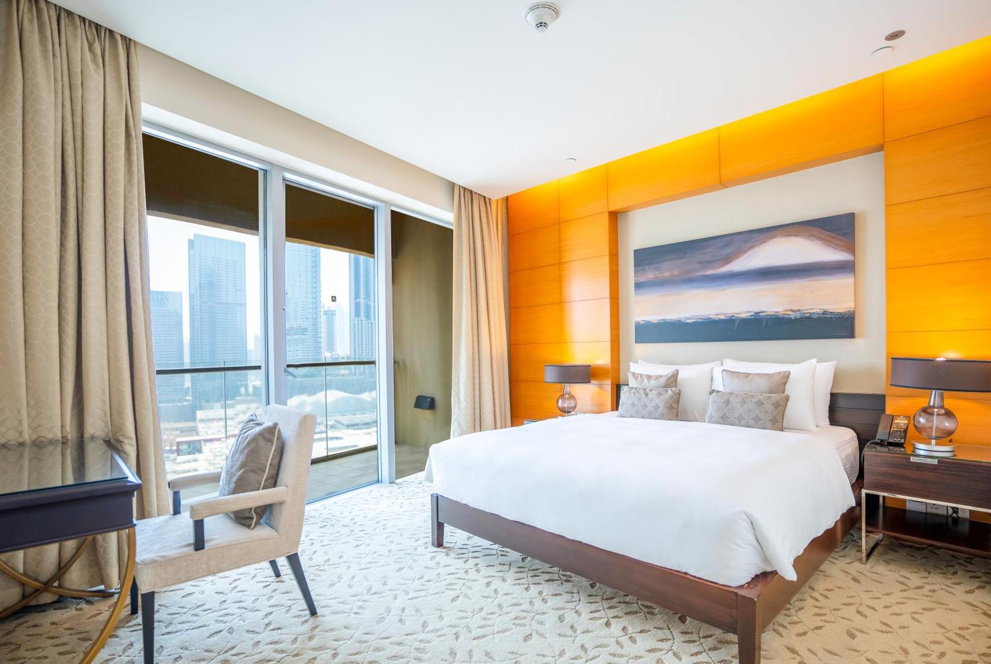 Homesgetaway - Amazing Location 1br At Mall Residences Apartamento *
