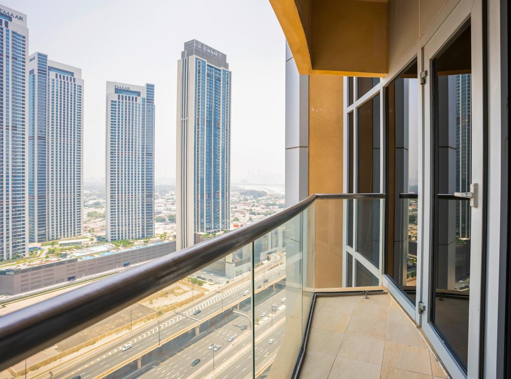 Apartamento Homesgetaway - Amazing Location 1br At Mall Residences Dubai