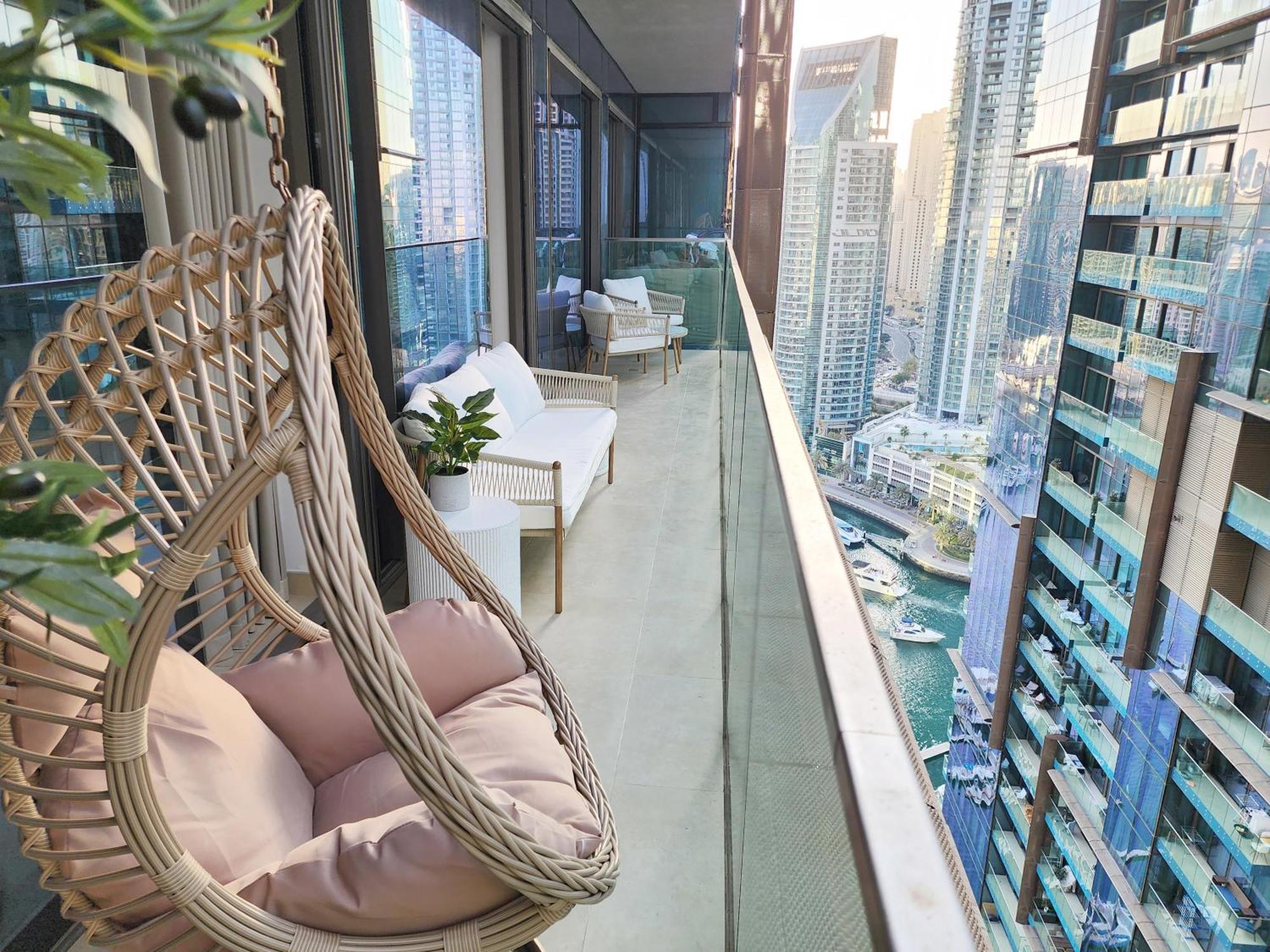 Luxe 2br Marina Gate - Spectacular Pools With Marina Views - Marina Boutique Living Apartment *