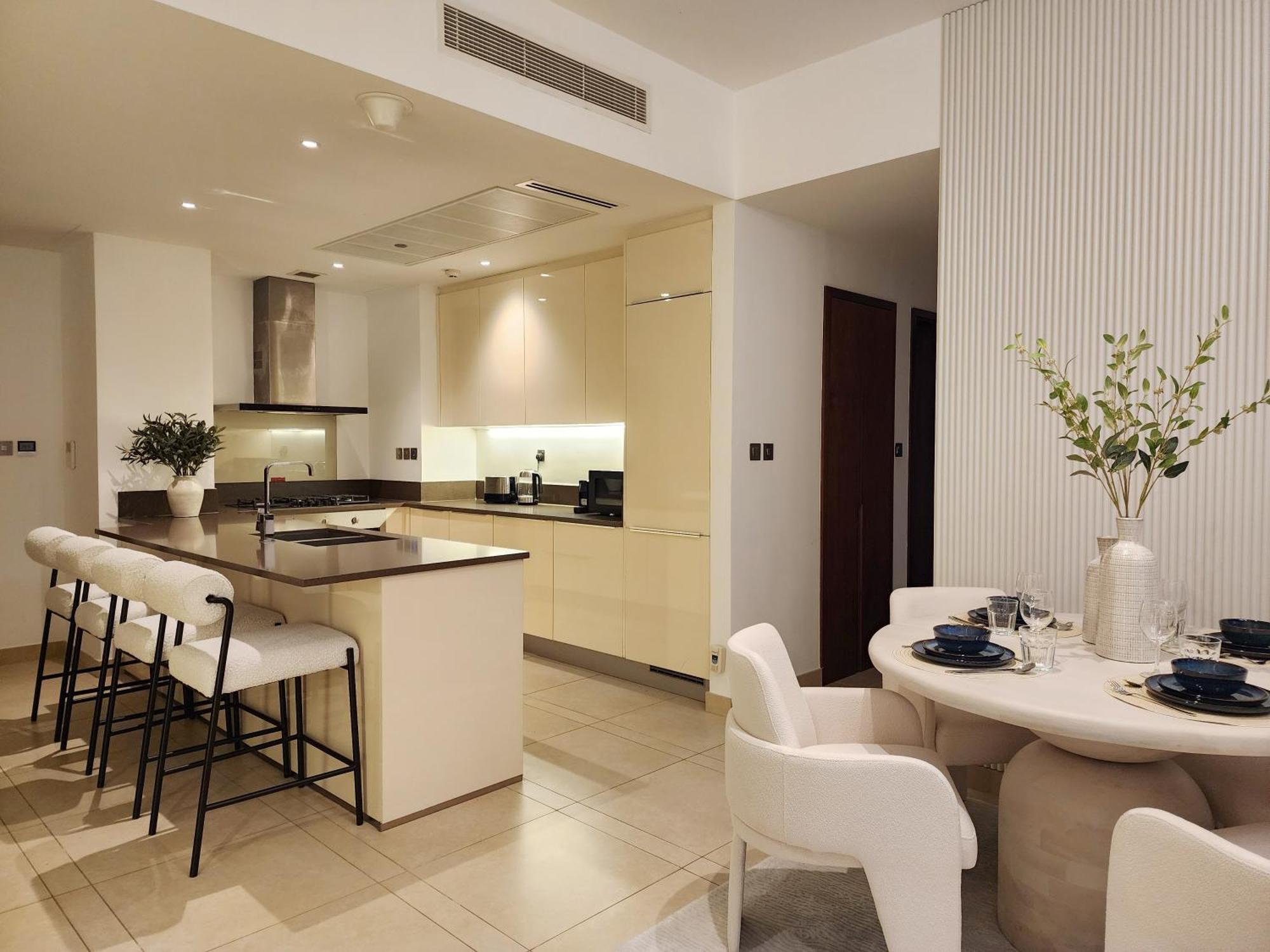 Luxe 2br Marina Gate - Spectacular Pools With Marina Views - Marina Boutique Living Apartment Dubai