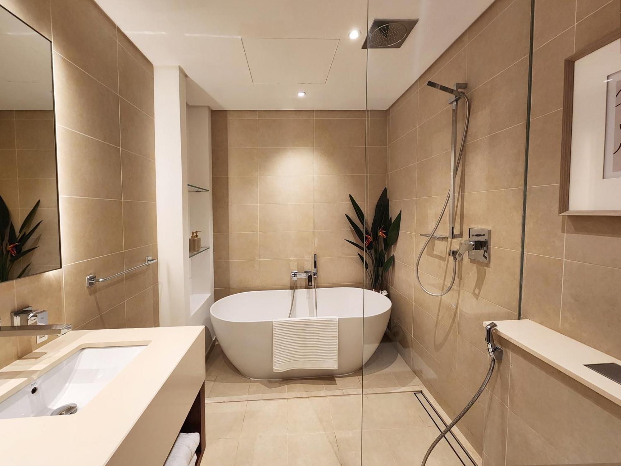 Luxe 2br Marina Gate - Spectacular Pools With Marina Views - Marina Boutique Living Dubai