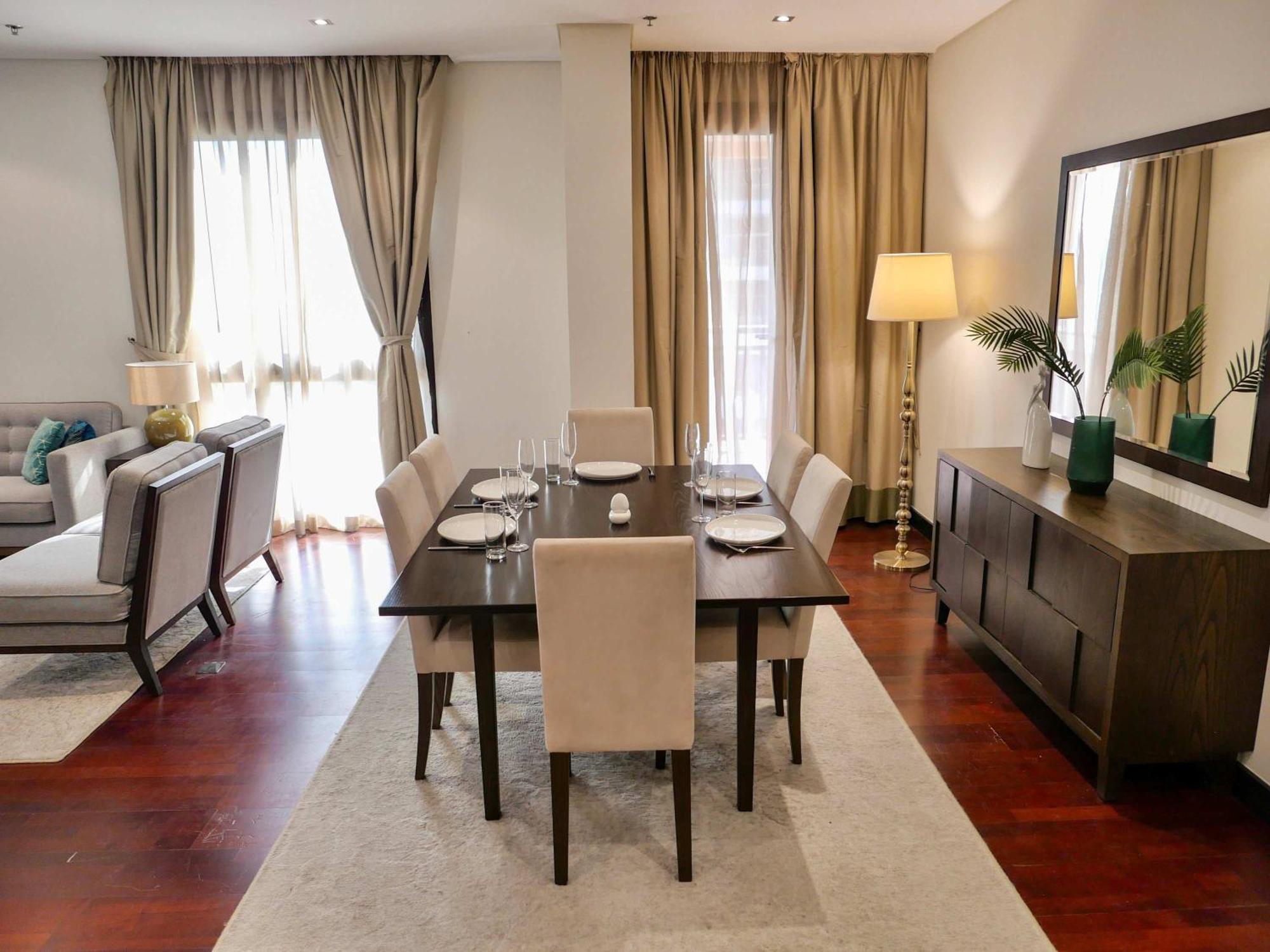 Waterfront 2br With Sea Views Apartment Dubai