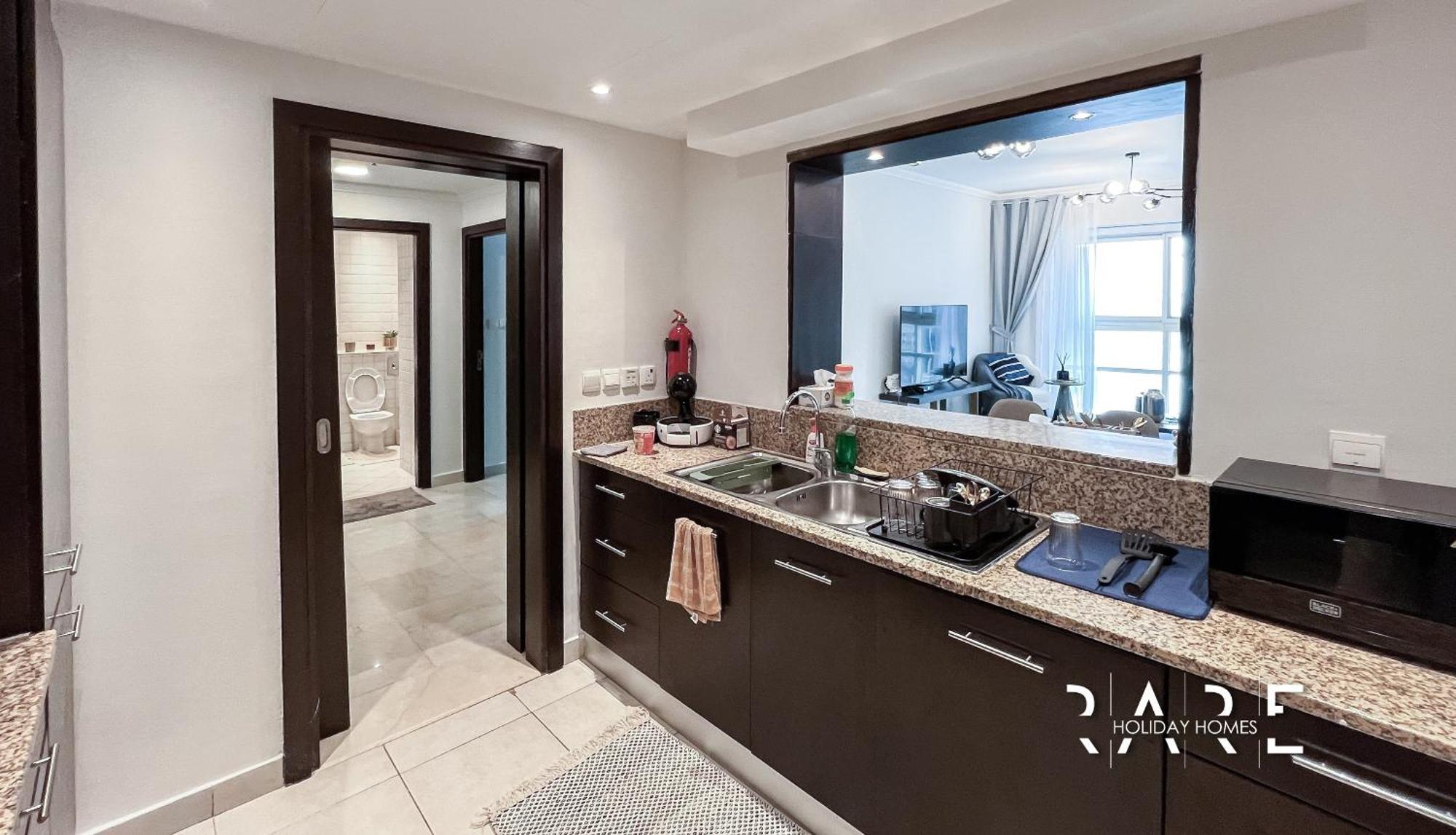 Apartment Rare Homes - Marina Quays West Tower - Near Marina Mall - R1003 - Marina