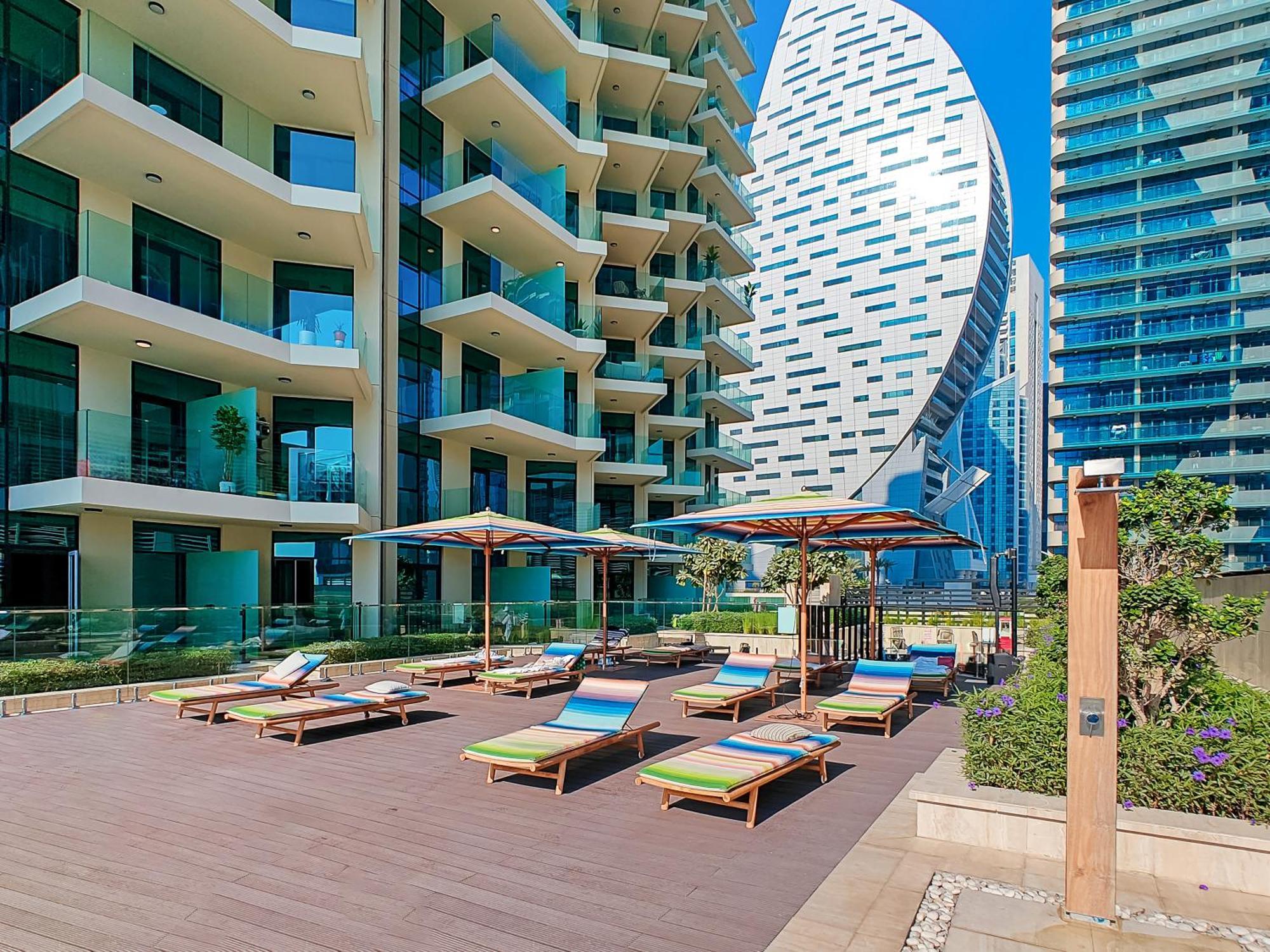 Daire Fam Living - Urban Oasis 2bedroom, Business Bay