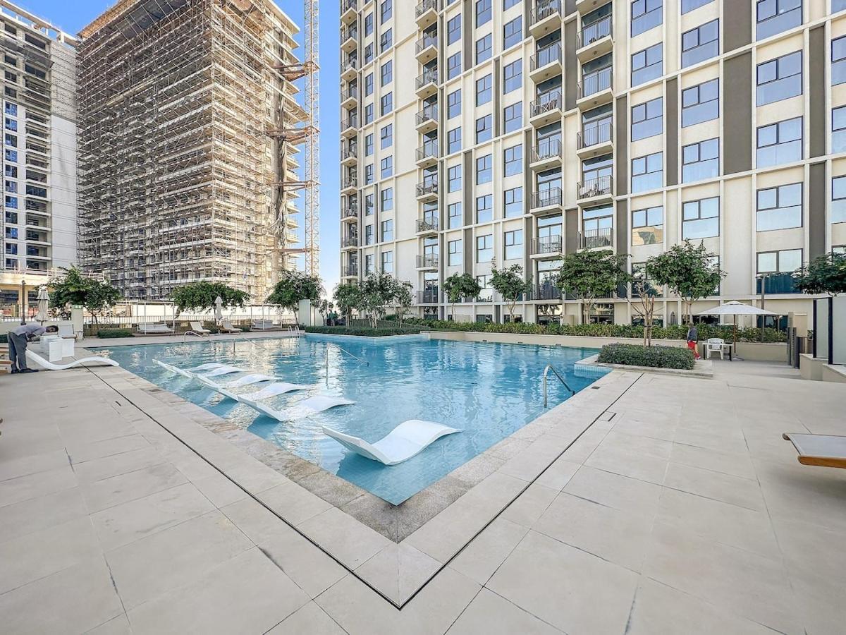 First Class 2br Sophisticated & Luxurious Daire Dubai
