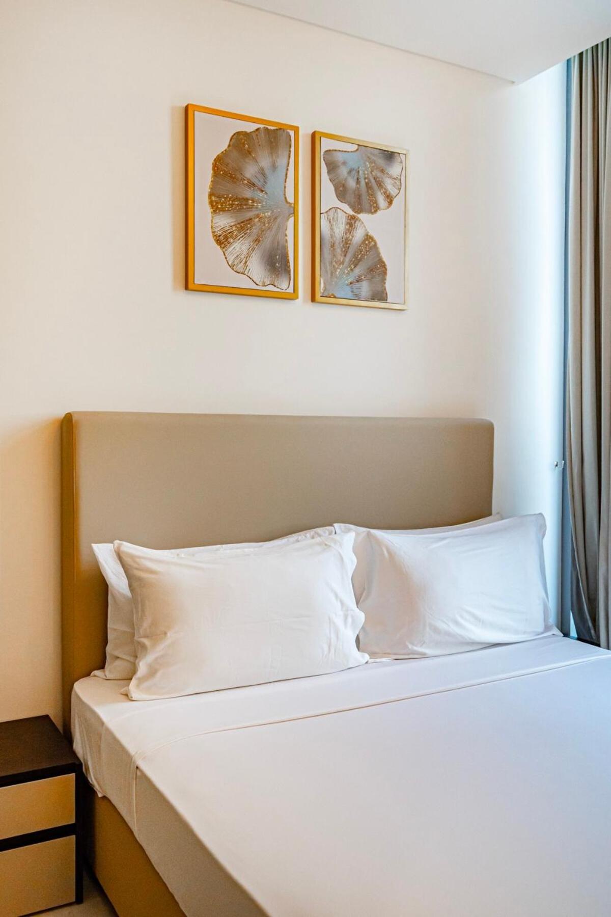 Two Bedroom At Mbr With Burj Khalifa View *