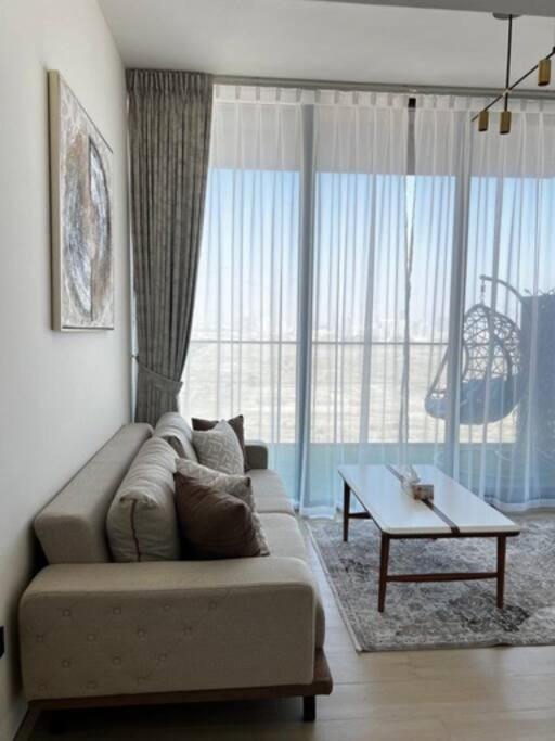 Jvc Chic Corner Dubai