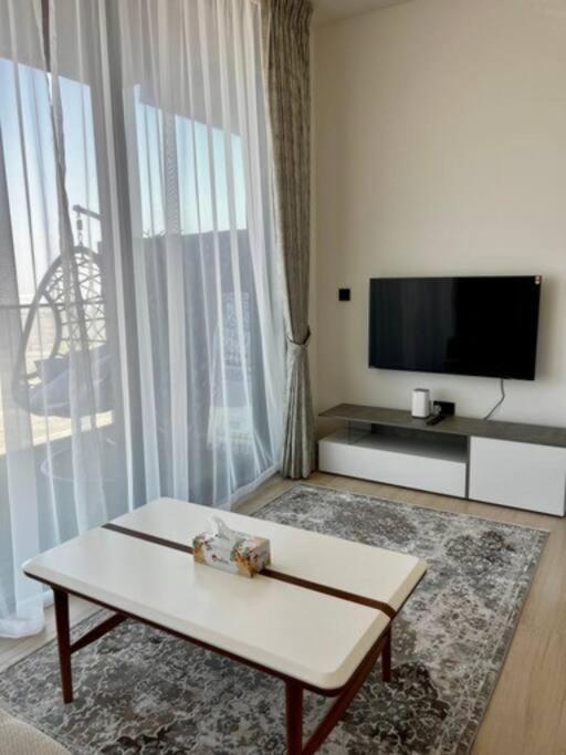 Apartment Jvc Chic Corner *