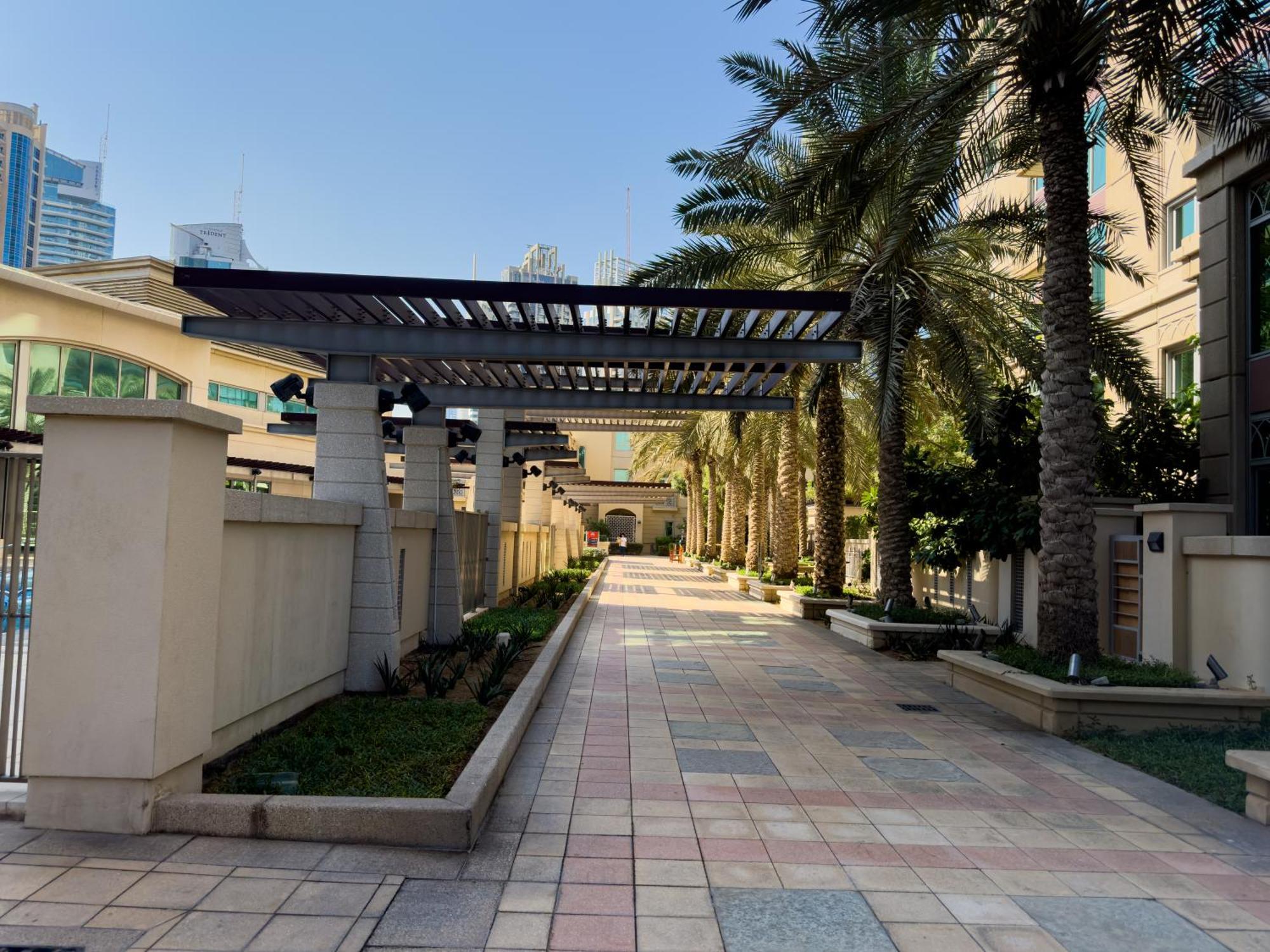Naseem - Elegant 2br Retreat With Balcony In Marina *