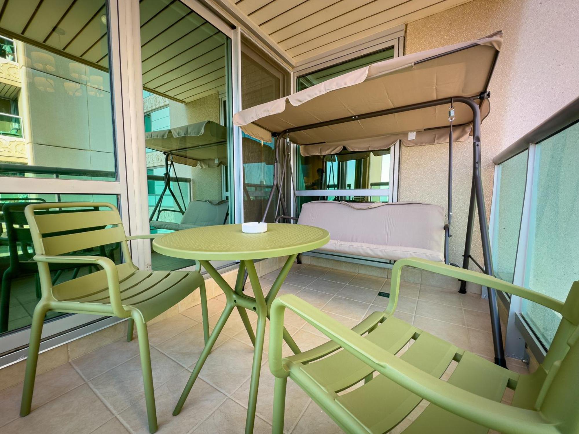 Naseem - Elegant 2br Retreat With Balcony In Marina Apartment *