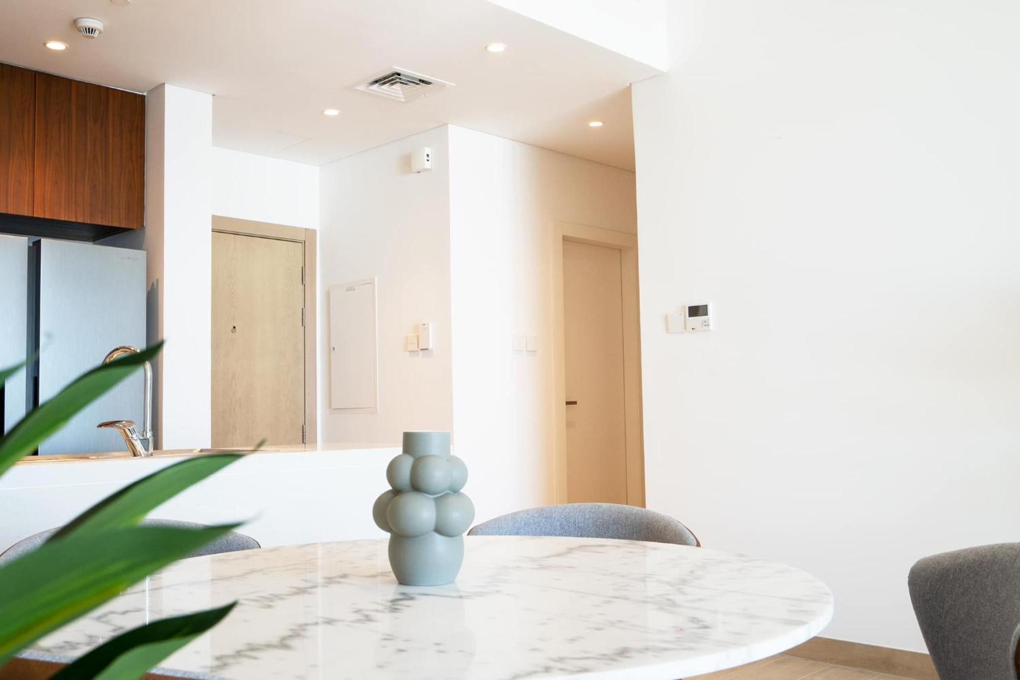 Apartment Brand New 2 Bedroom With Seaview *