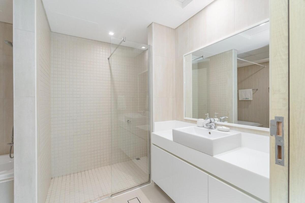 Premium 3-bedroom With Direct Access In Jbr * Dubai