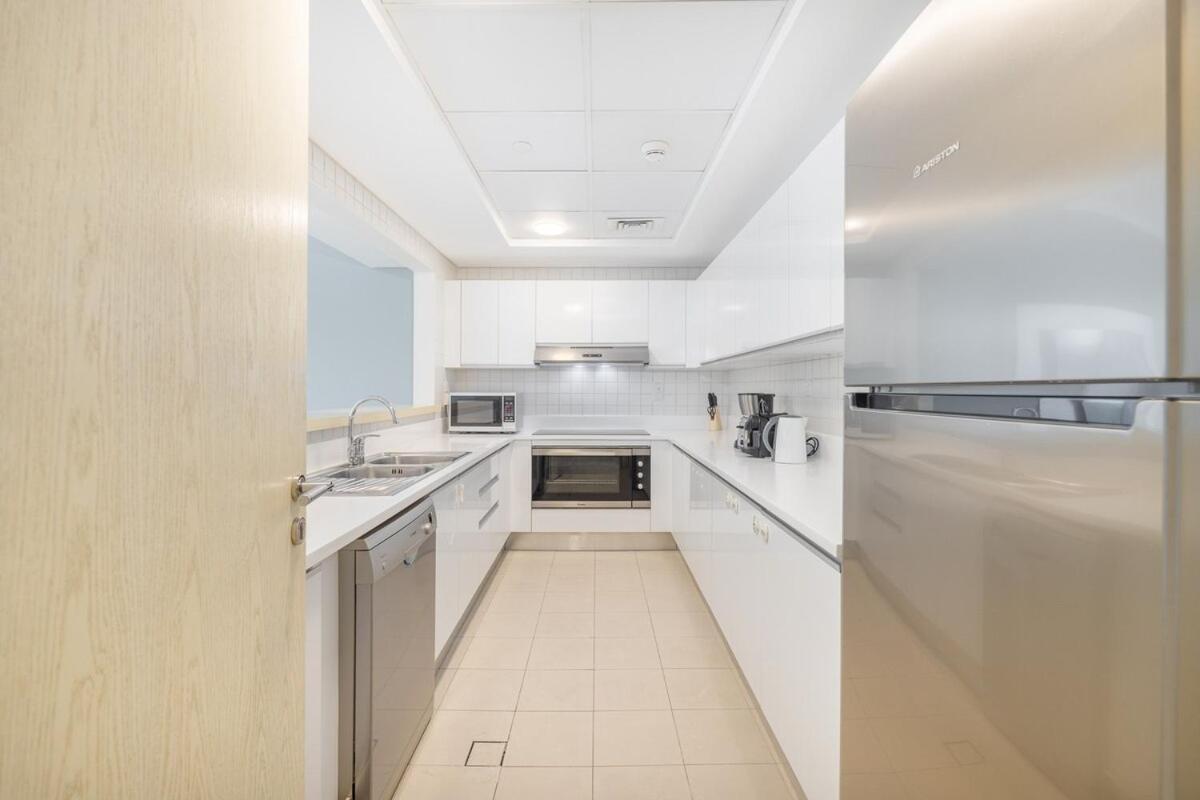 Apartment Premium 3-bedroom With Direct Access In Jbr *