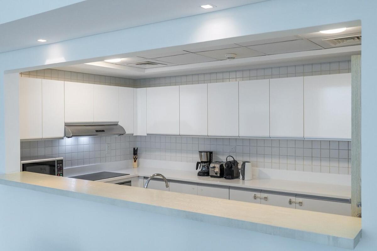 Premium 3-bedroom With Direct Access In Jbr * Dubai