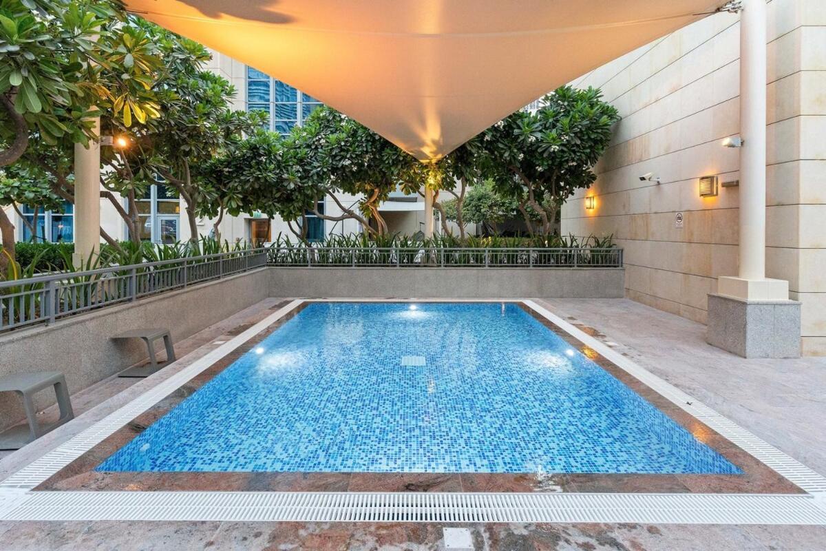 First Class 2br Downtown Lively Getaway
