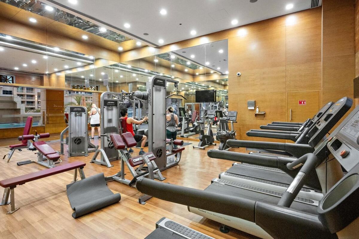 Apartment First Class 2br Downtown Lively Getaway *