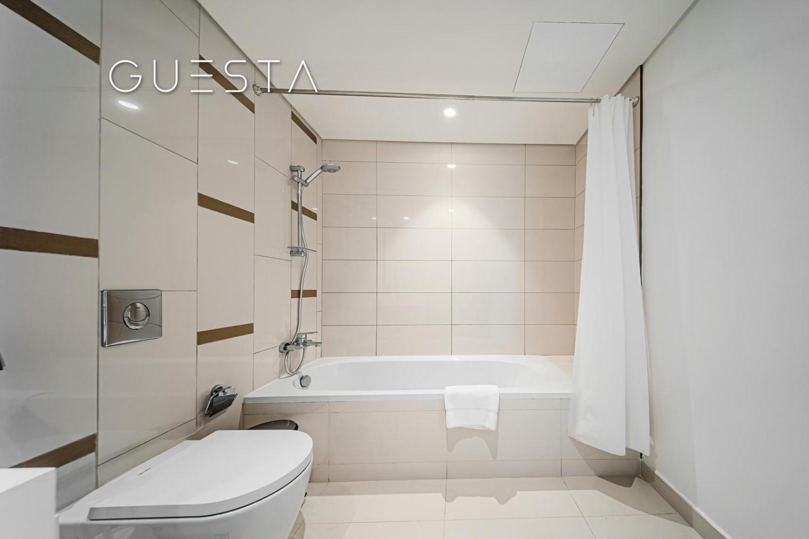 Emaar Beachfront - Vista Tower, Marina * Dubai