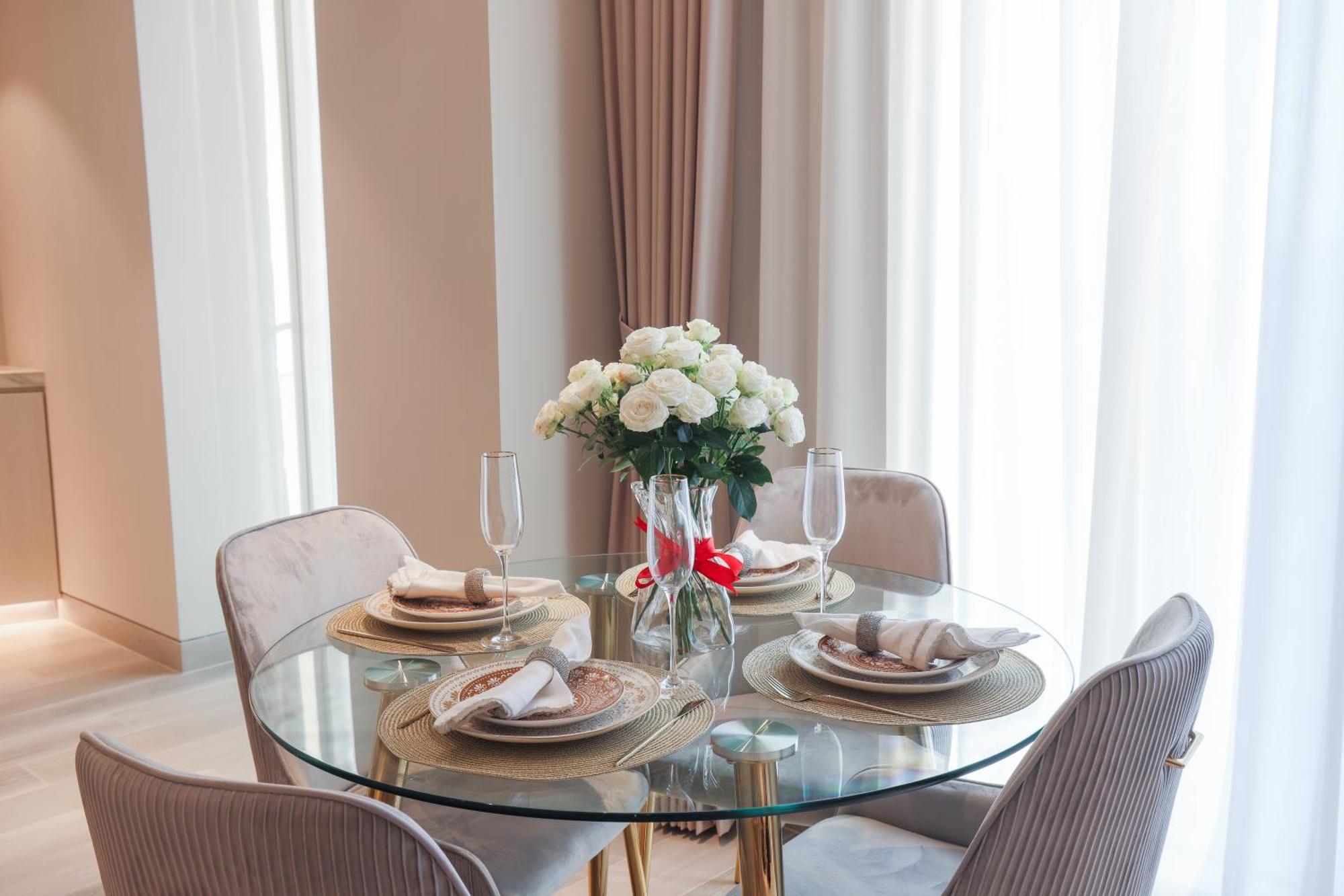 Stunning 1br In Marina, Canal View * Dubai