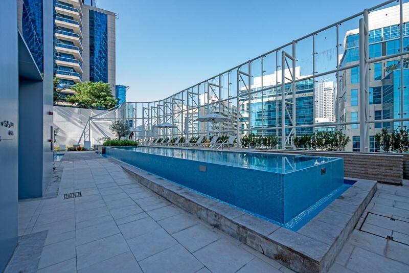 Stylish 1br With Skyline Views In Business Bay 10 Mins To Burj Khalifa Tatil Evi