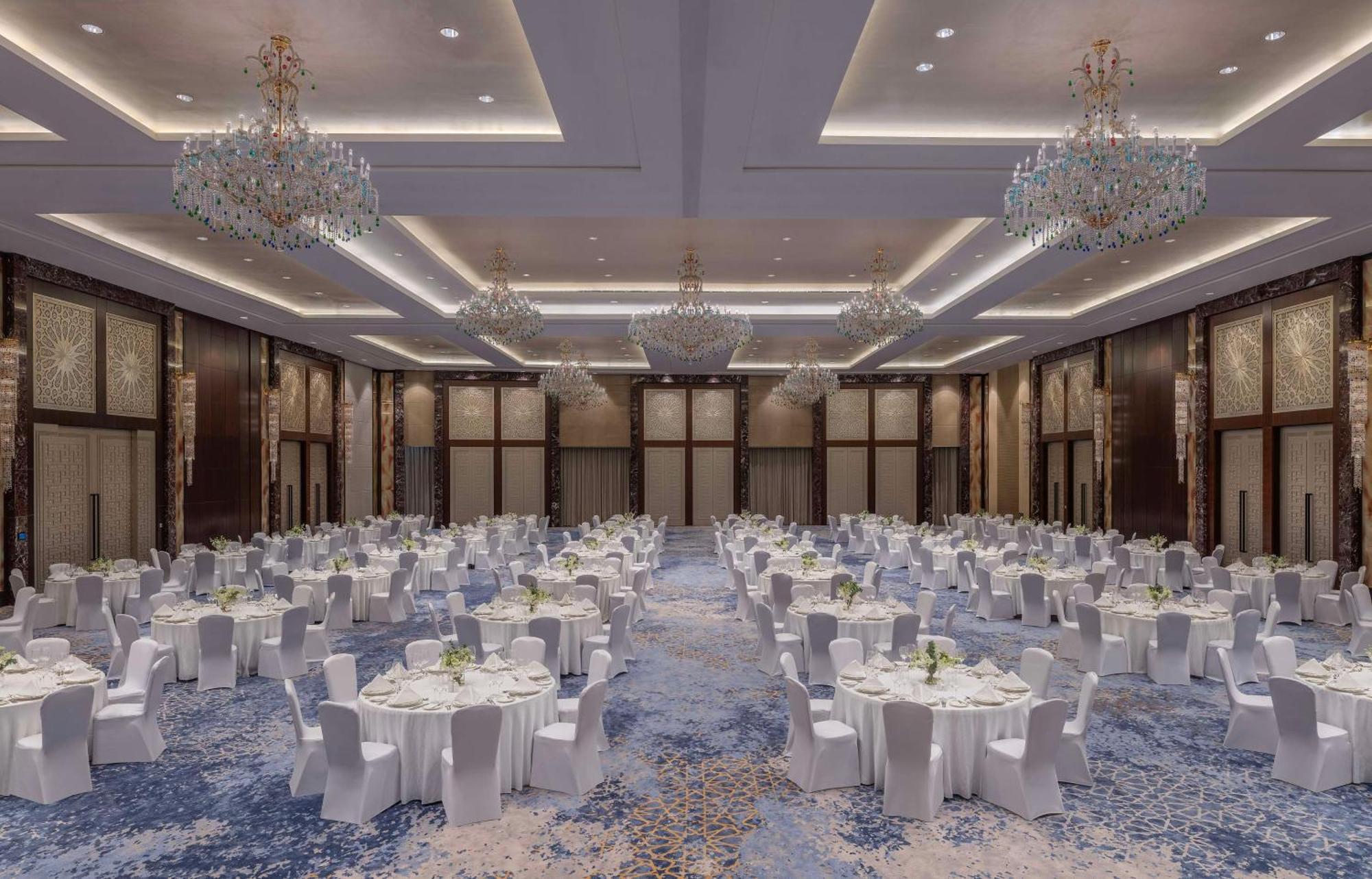 Conrad Hotel 5*