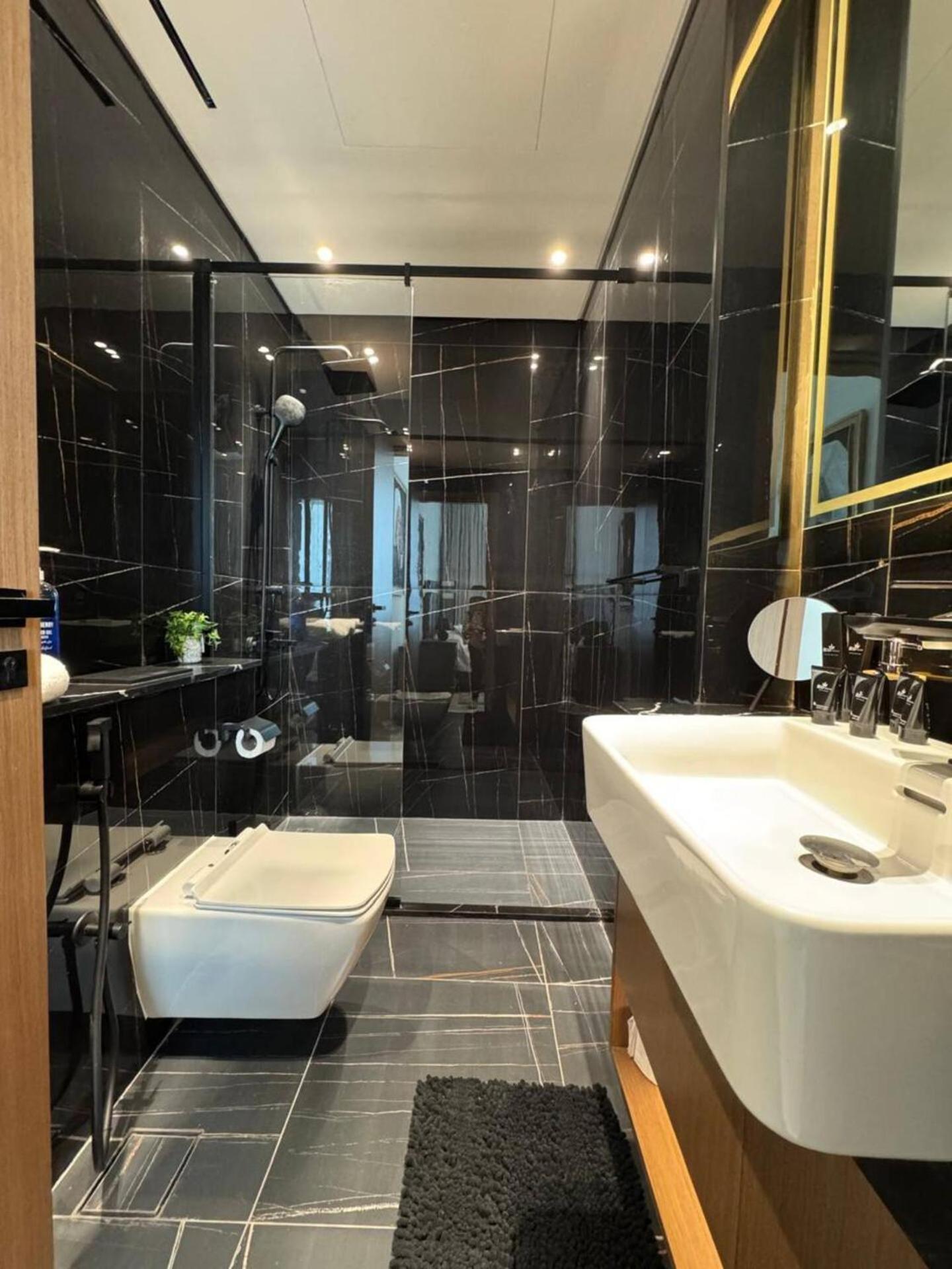 Apartment Chic & Modern 1br In Jvc With Full Amenities Dubai