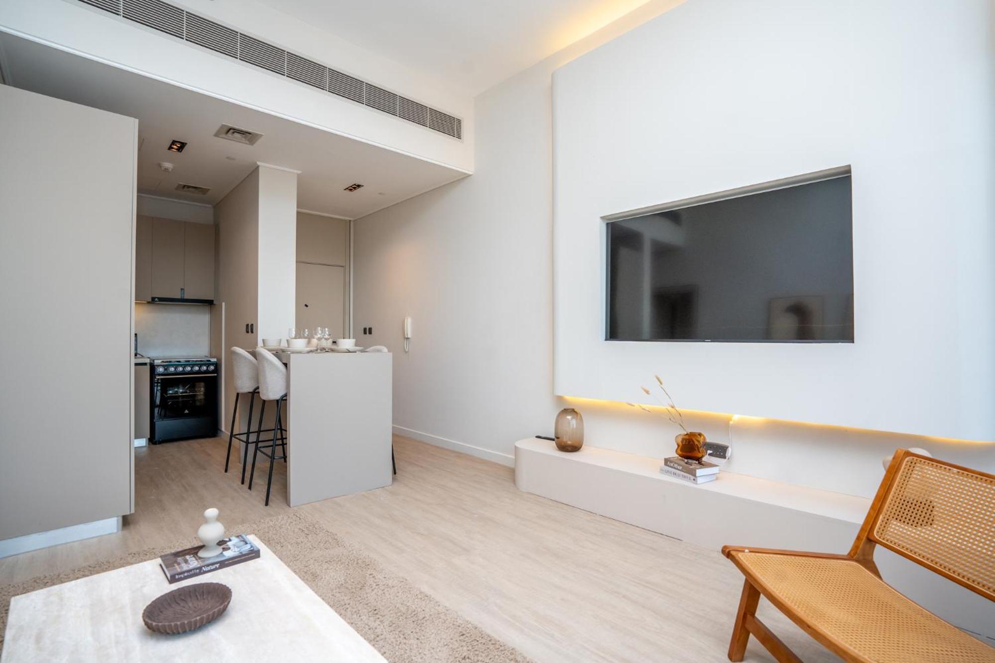 Modern 1-bedroom Retreat In Mbr Apartment
