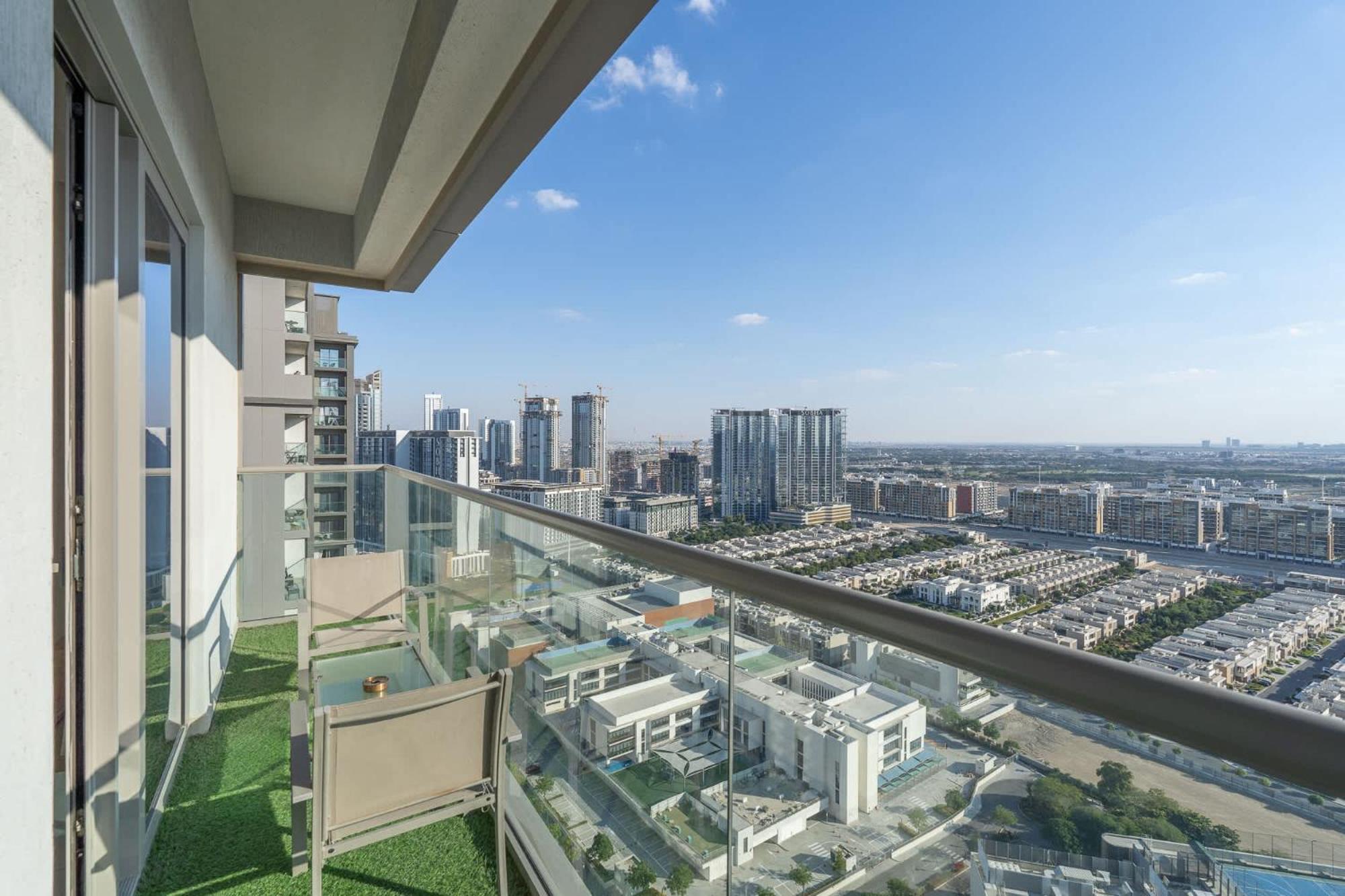 1 Bedroom In Sobha Creek Vistas Perfect For 3 Apartment Dubai