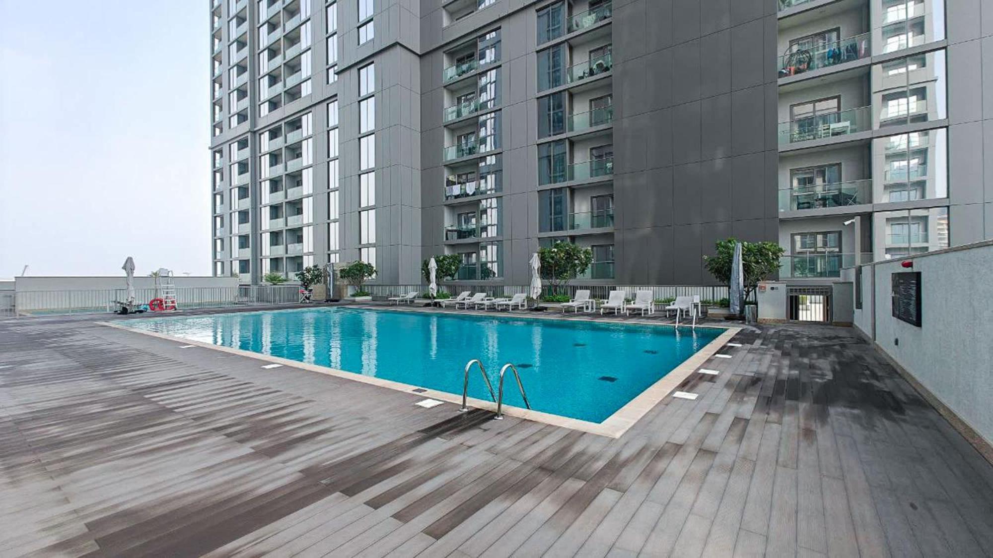 1 Bedroom In Sobha Creek Vistas Perfect For 3 Apartment Dubai