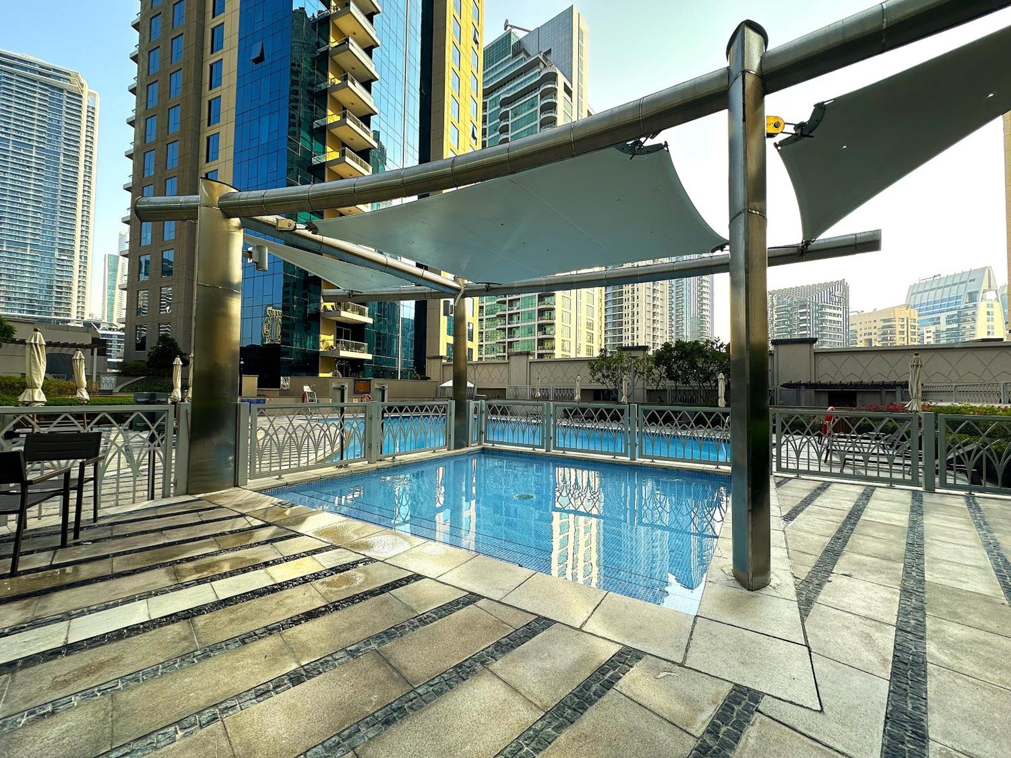 Family Friendly Spacious Location Marina Walk And Jbr Walk Apartment