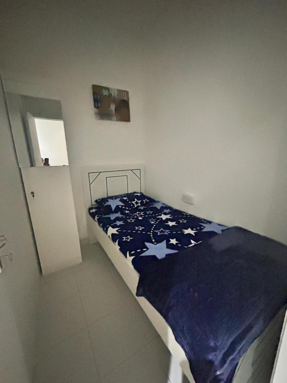 Brand New Unisex Single Partition In Center Of Bur Dubai
