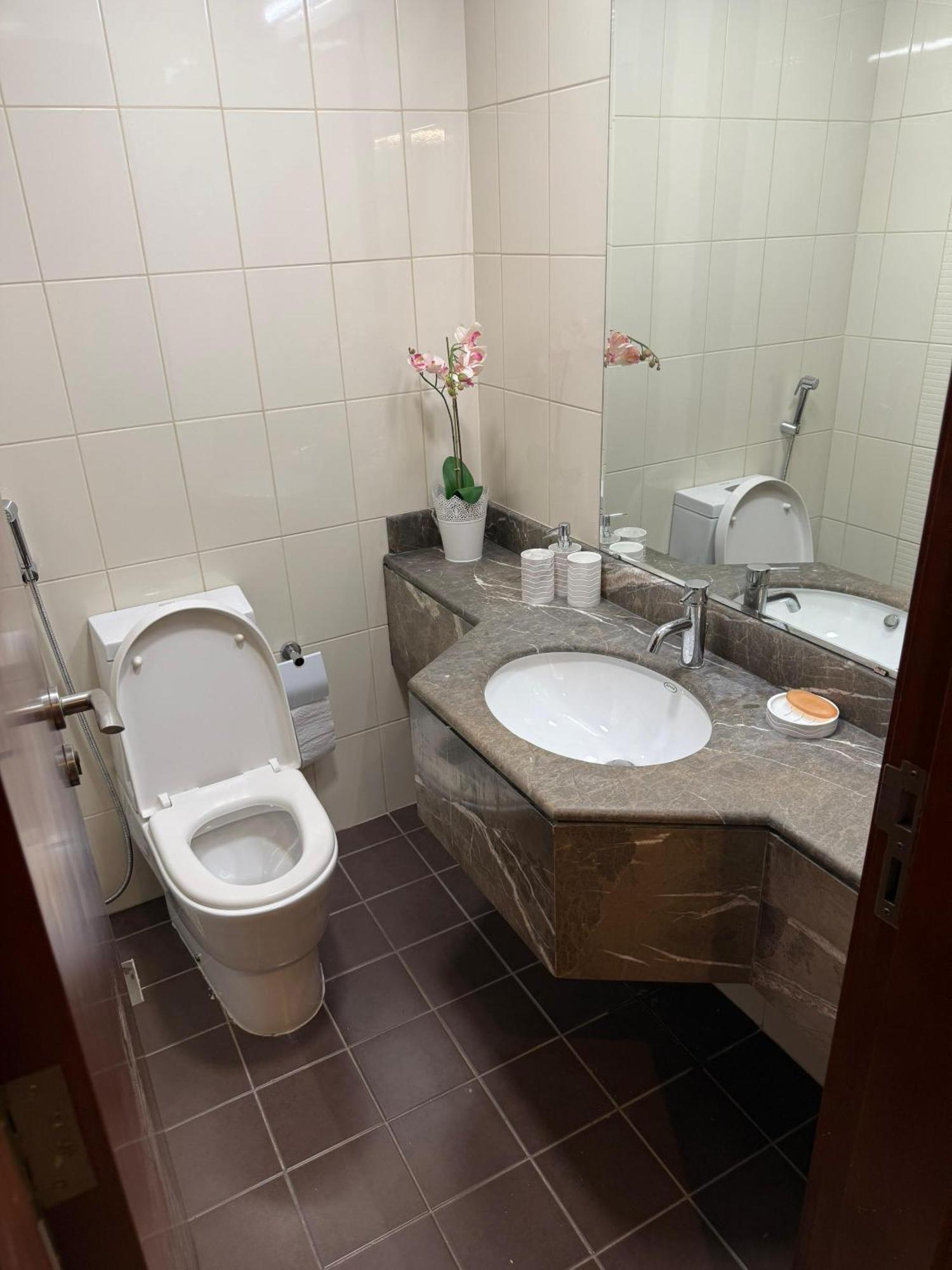 Pensão 5 Min To Mall Downtown Dubai