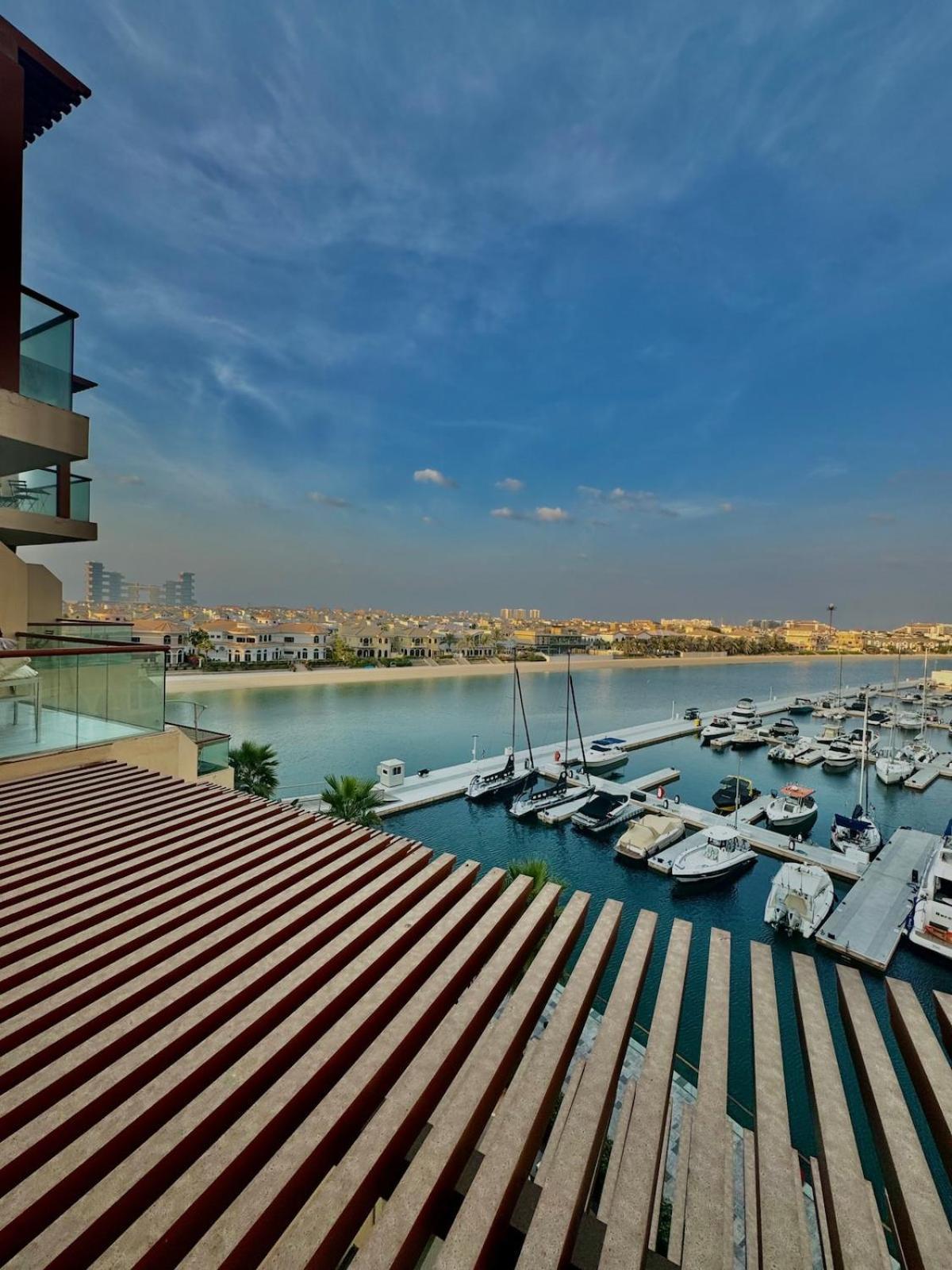 Deluxe Serene Views In Palm Jumeirah *